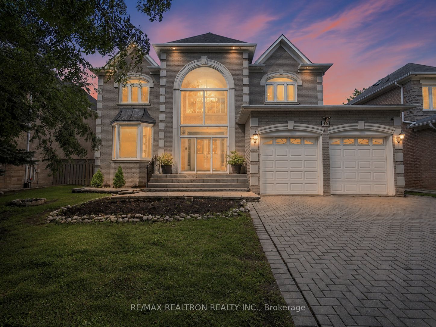 36 Fern Avenue, Richmond Hill, ON L4B 3R5 photo 3