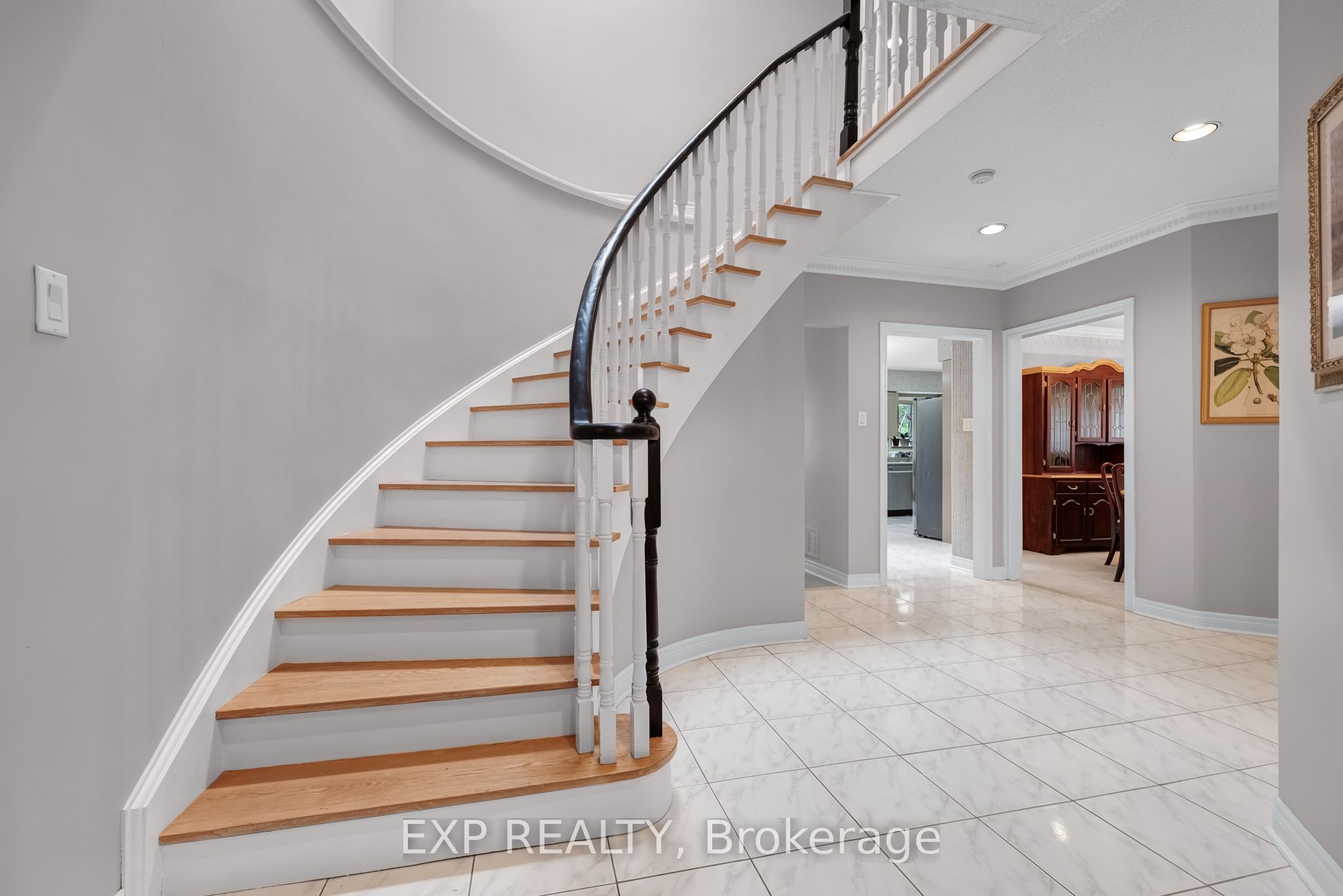 591 Plantation Gate, Newmarket, ON L3X 2C2 photo 5