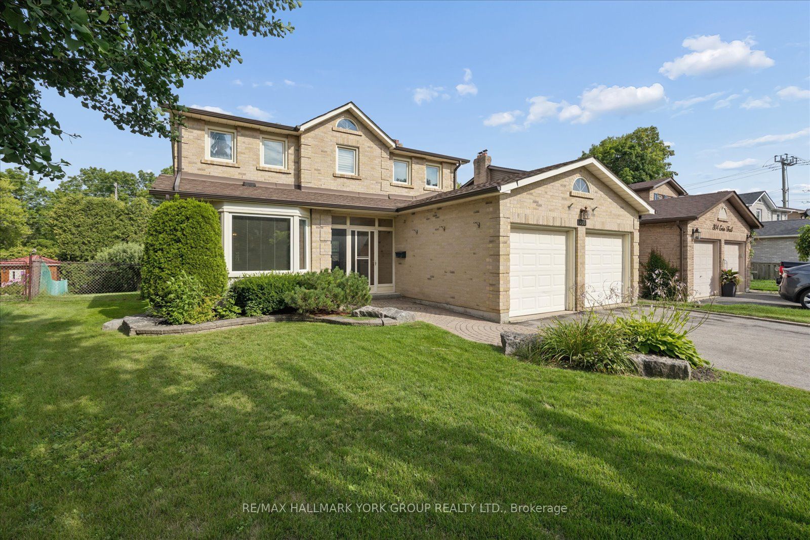 306 Erin Trail, Newmarket, ON L3Y 6K1 photo 3