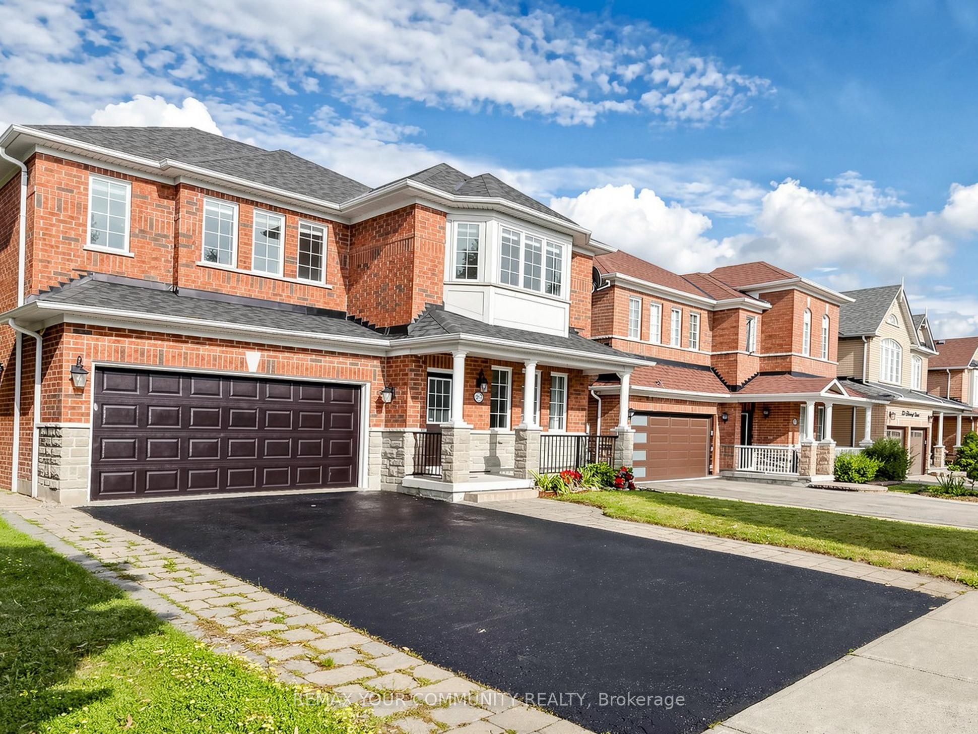267 Bilbrough Street, Aurora, ON L4G 7X6 photo 3