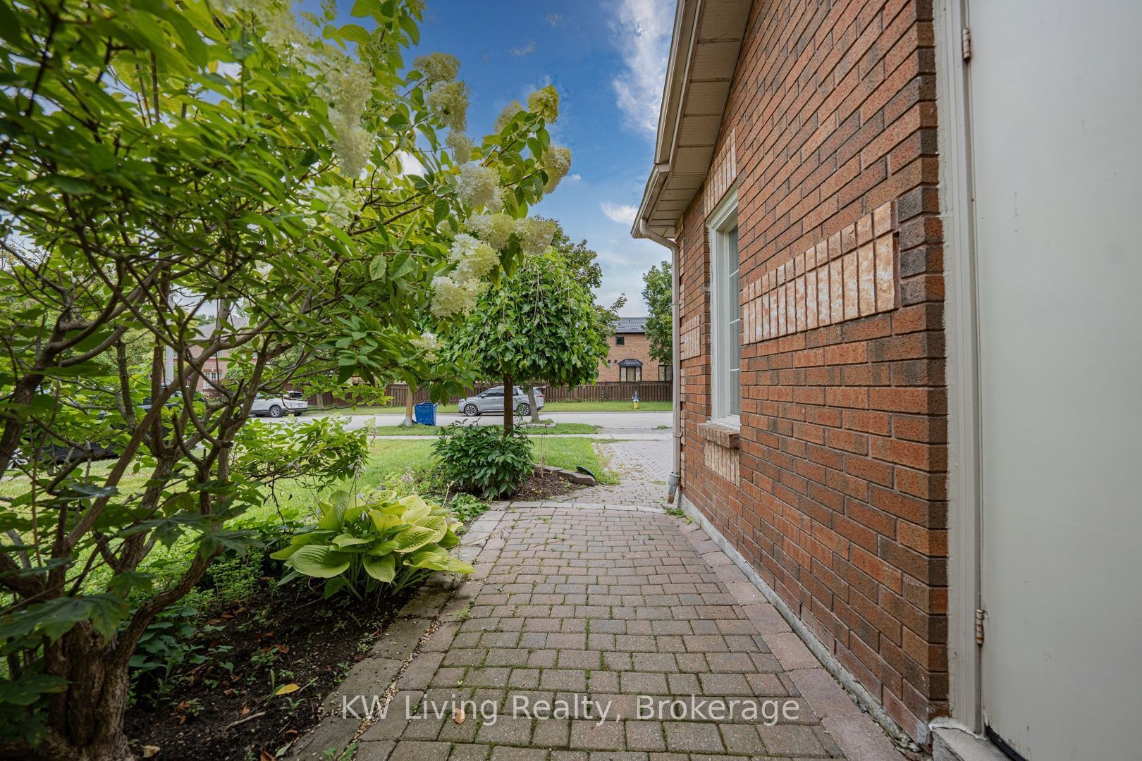 93 Sunbird Boulevard, Georgina, ON L4P 3V8 photo 4