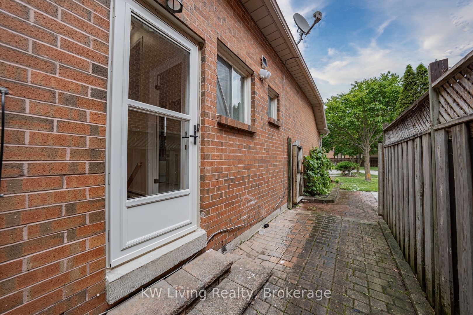 93 Sunbird Boulevard, Georgina, ON L4P 3V8 photo 5