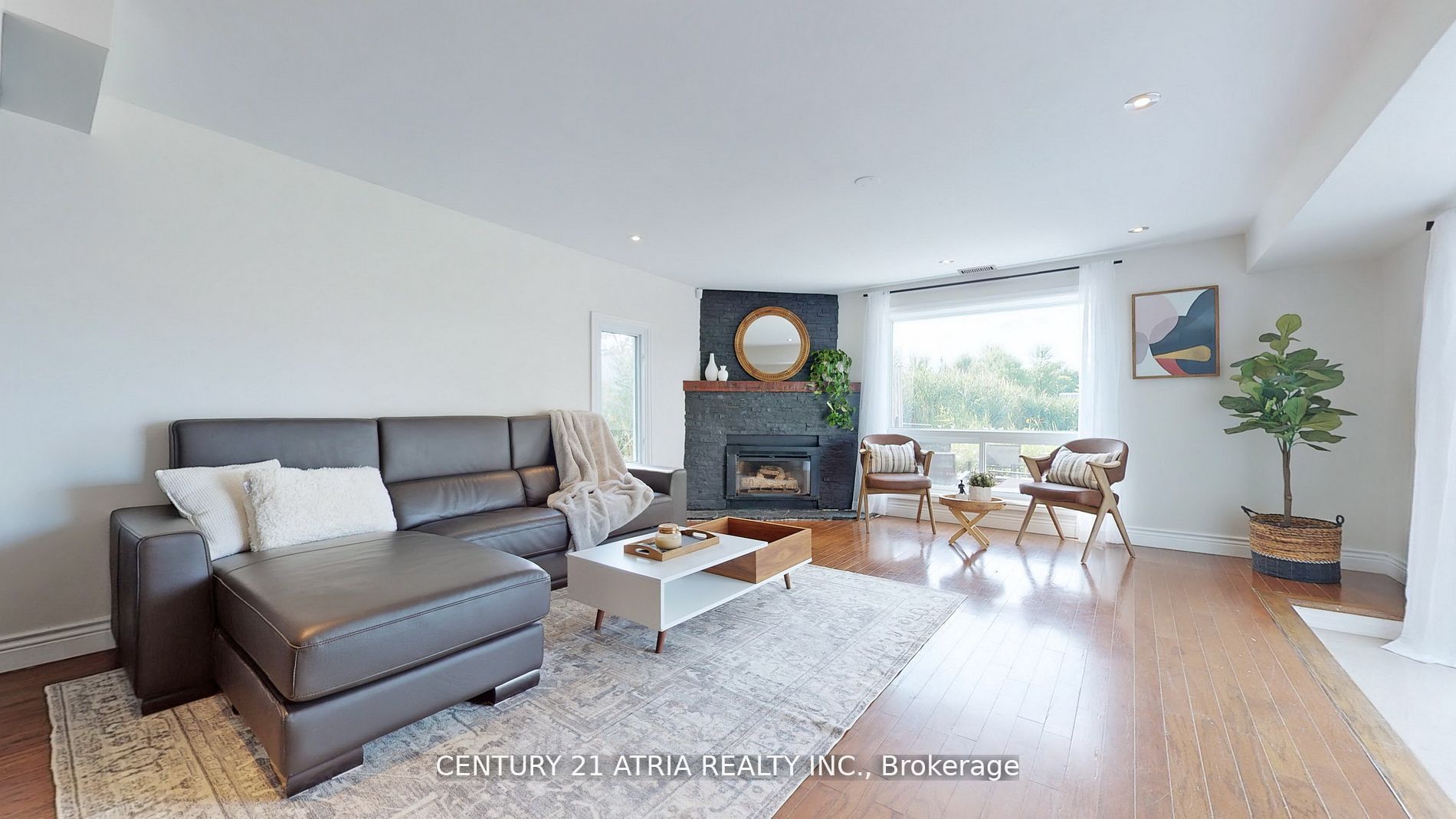 175 Riveredge Drive, Georgina, ON L4P 2P4 photo 2