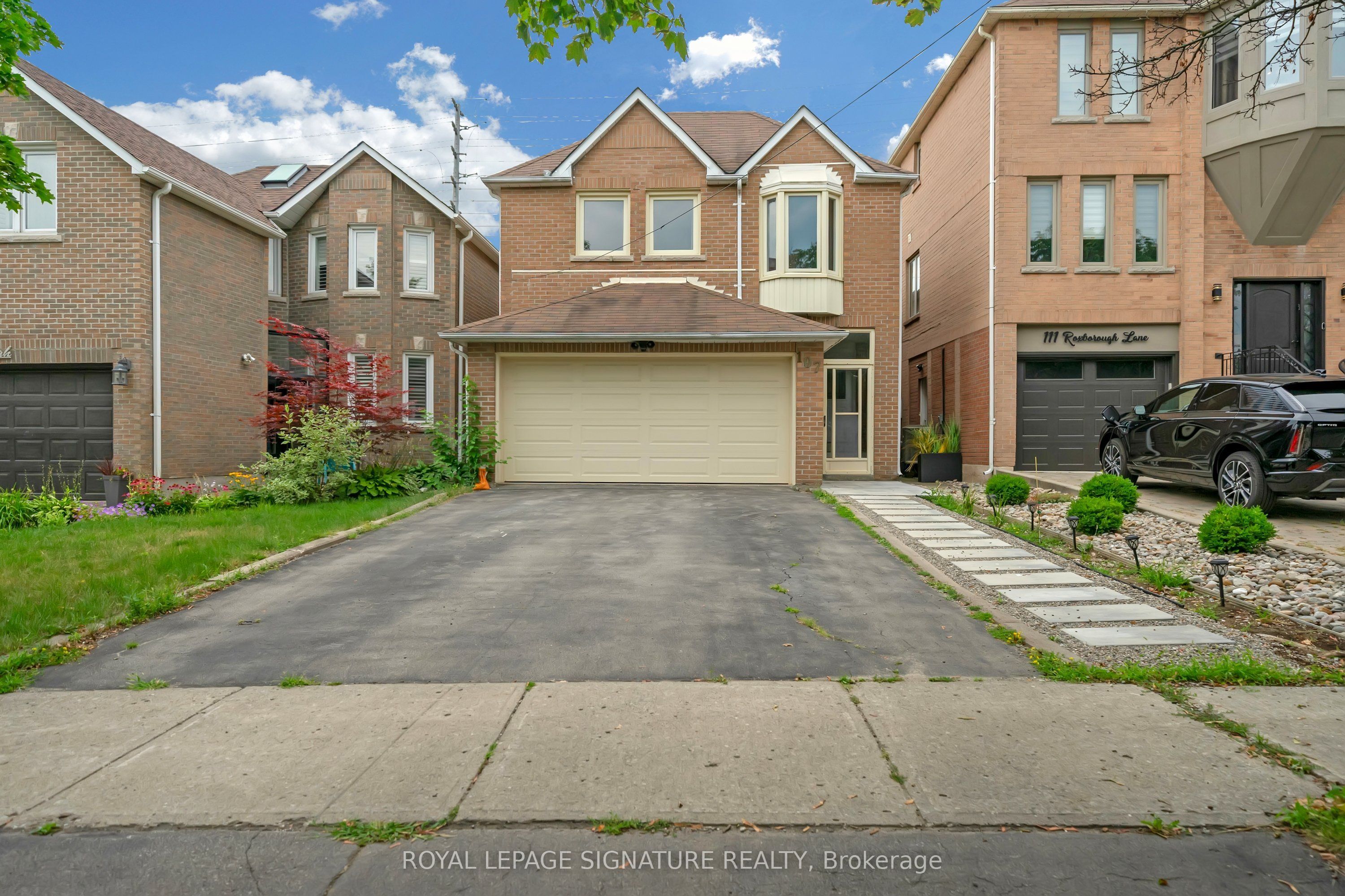 107 Roxborough Lane, Vaughan, ON L4J 4T5 photo 3