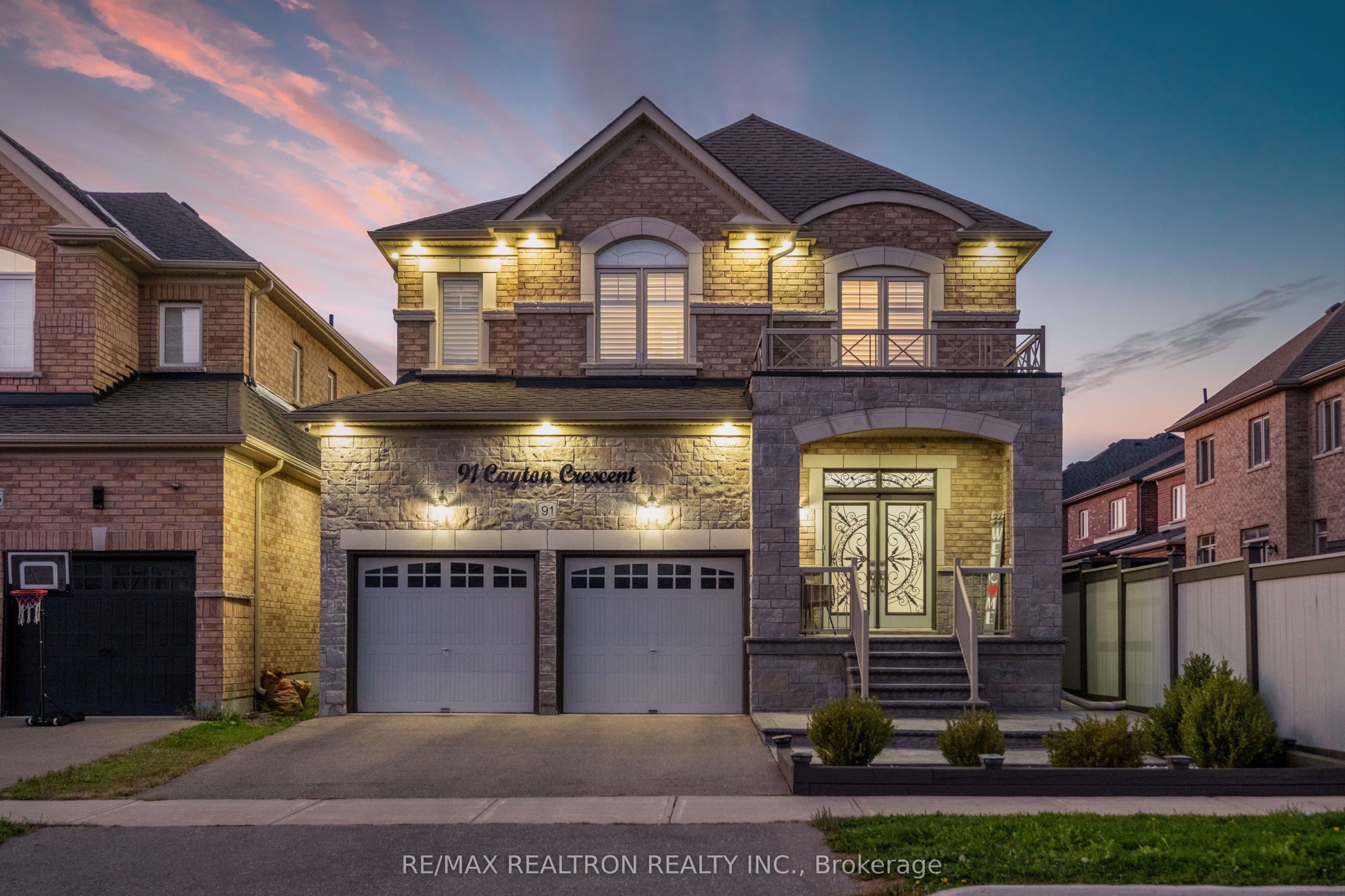 91 Cayton Crescent, Bradford West Gwillimbury, ON L3Z 0V9