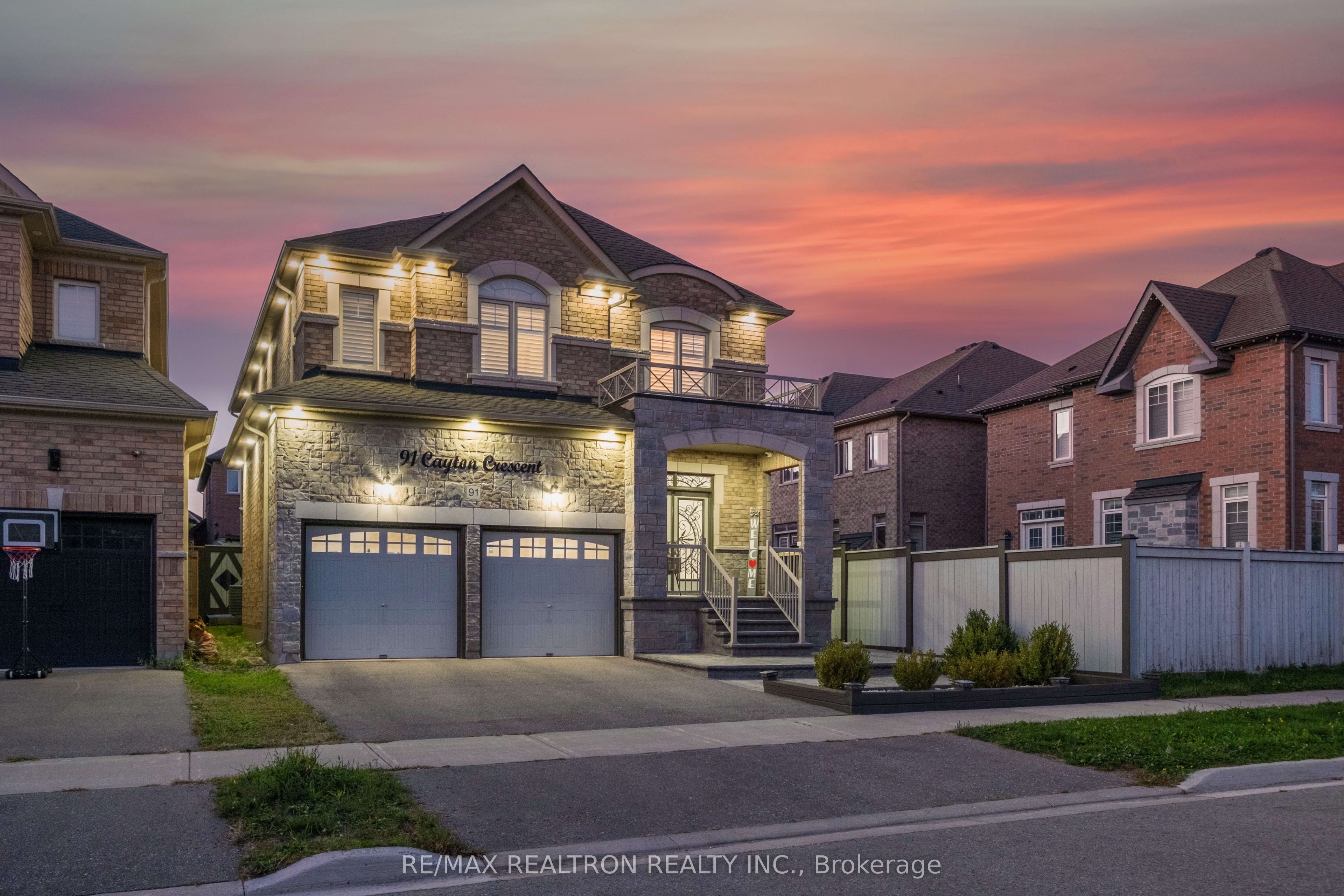 91 Cayton Crescent, Bradford West Gwillimbury, ON L3Z 0V9 photo 2
