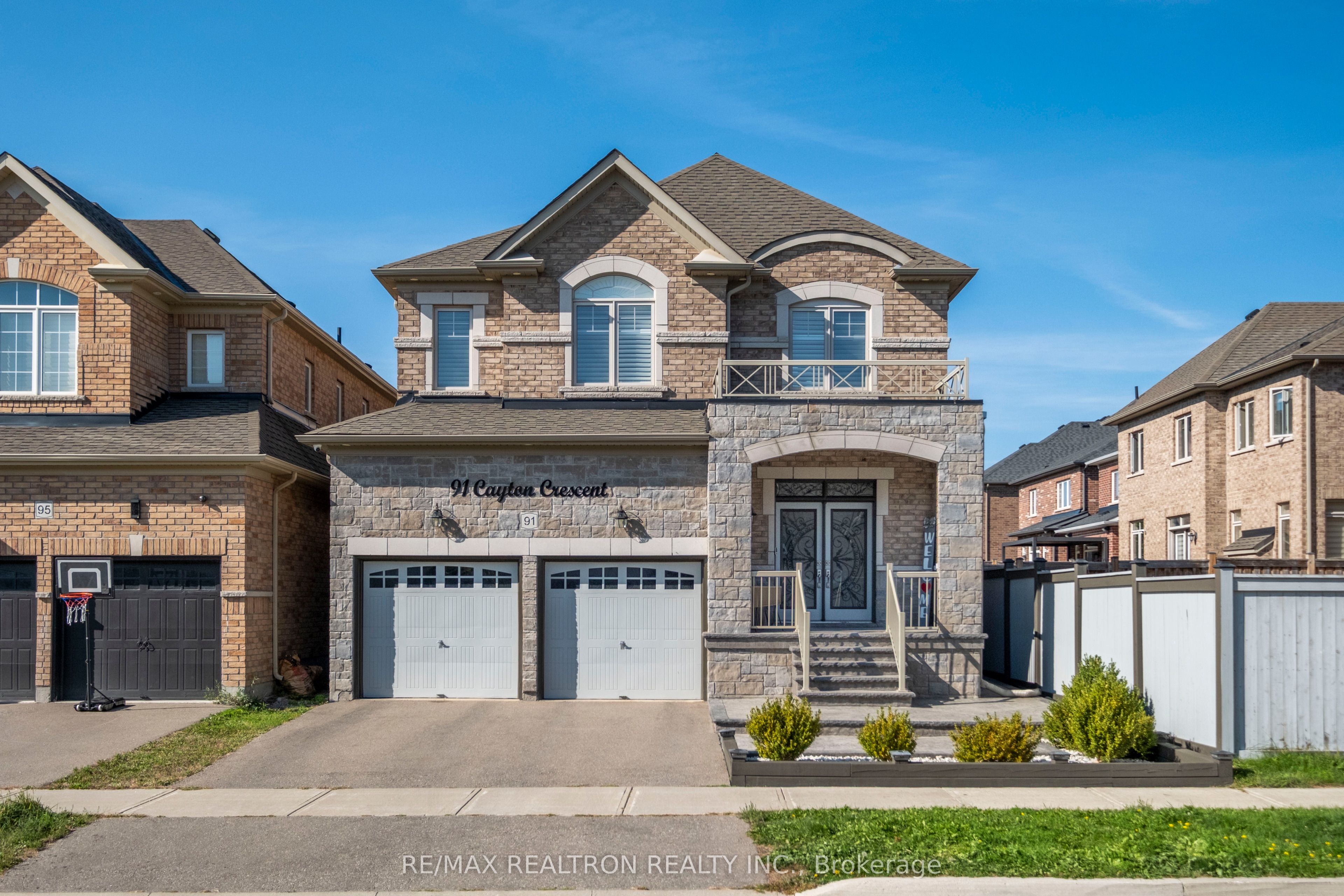 91 Cayton Crescent, Bradford West Gwillimbury, ON L3Z 0V9 photo 3