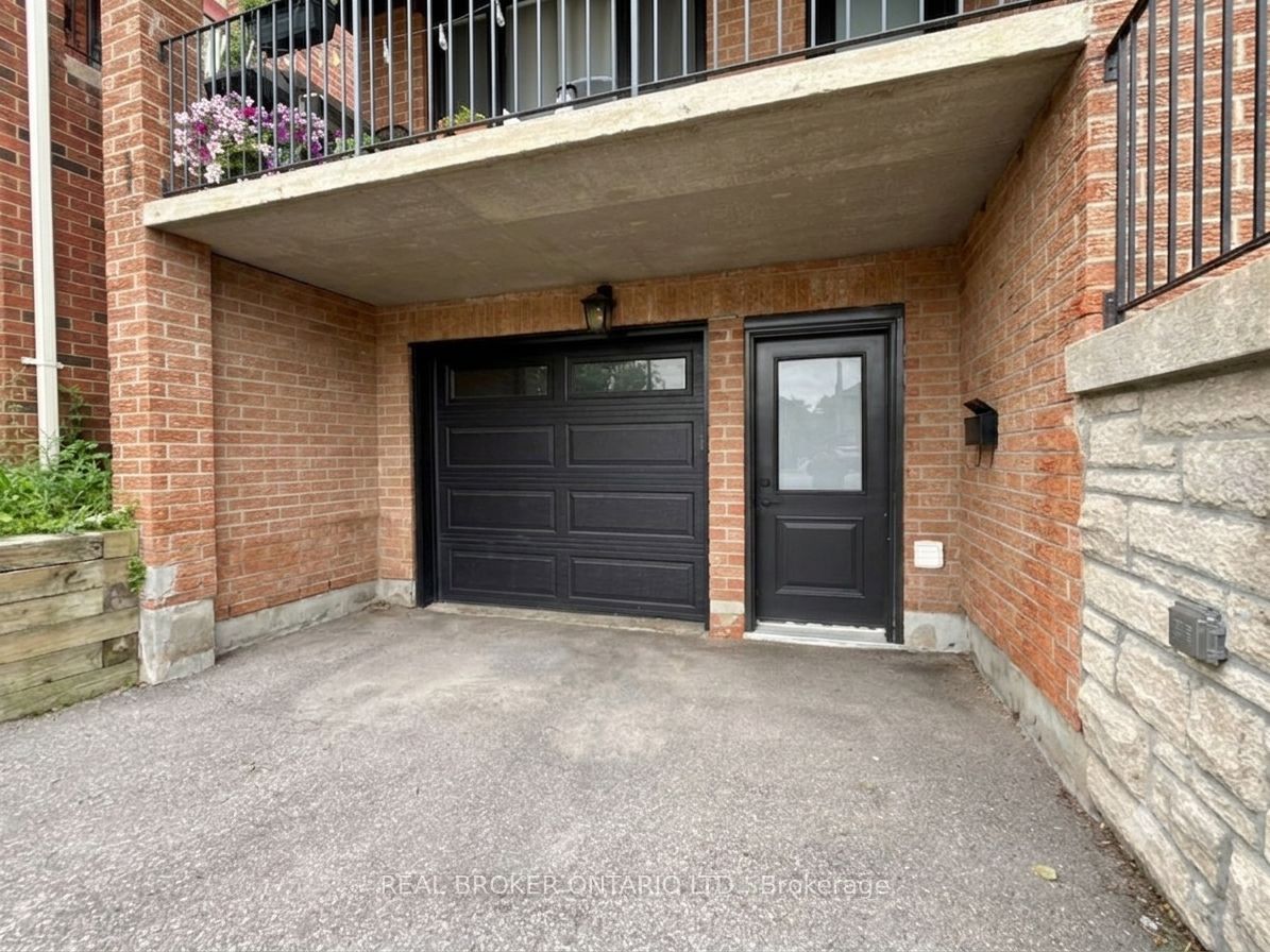5 Twinberry Crescent Lower, Vaughan, ON L4L 3X5 photo 2