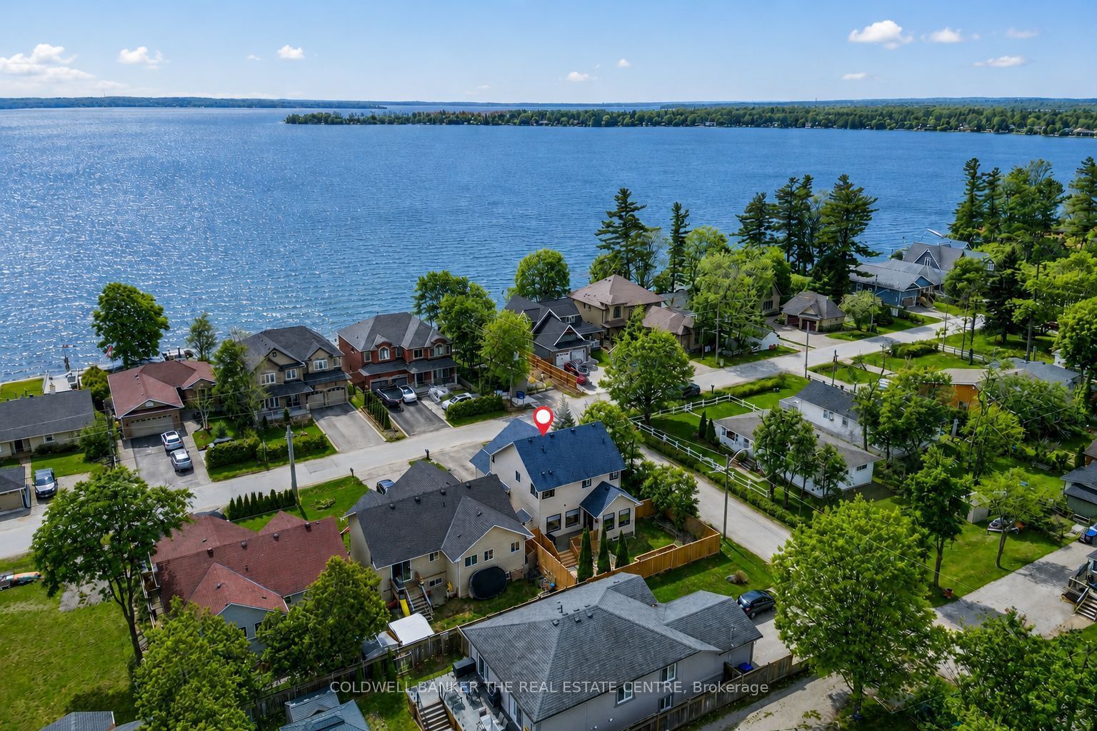 684 Lakelands Avenue, Innisfil, ON L9S 4E6 photo 2