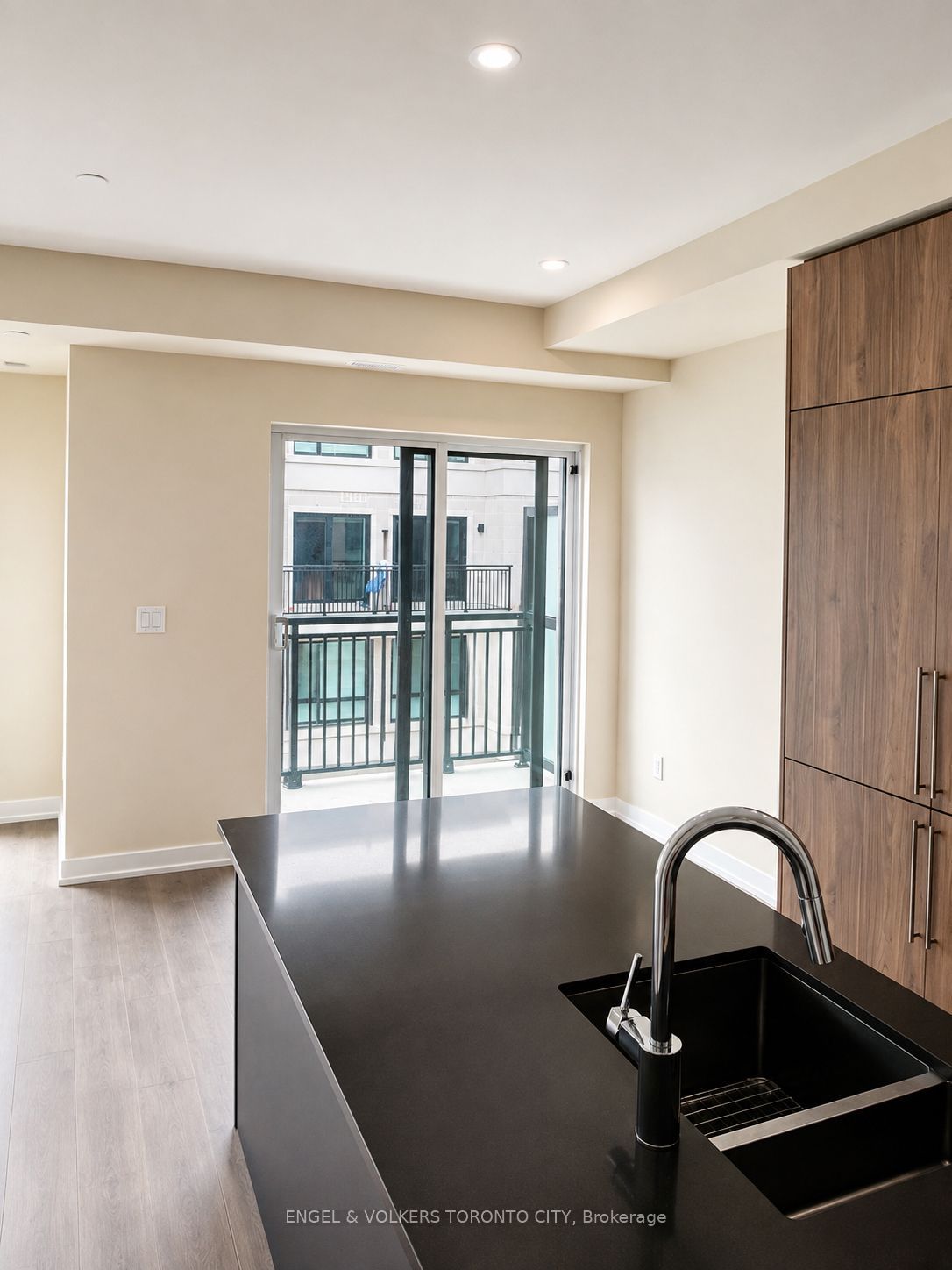 67 Saigon Drive A-309, Richmond Hill, ON L4S 0P4 photo 4