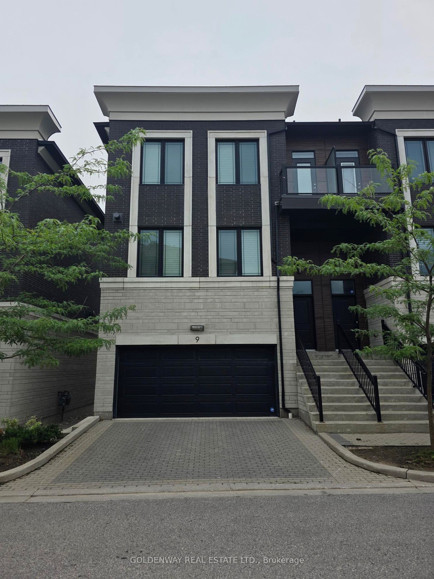 9 Caseley Way, Markham, ON L3R 4Z7