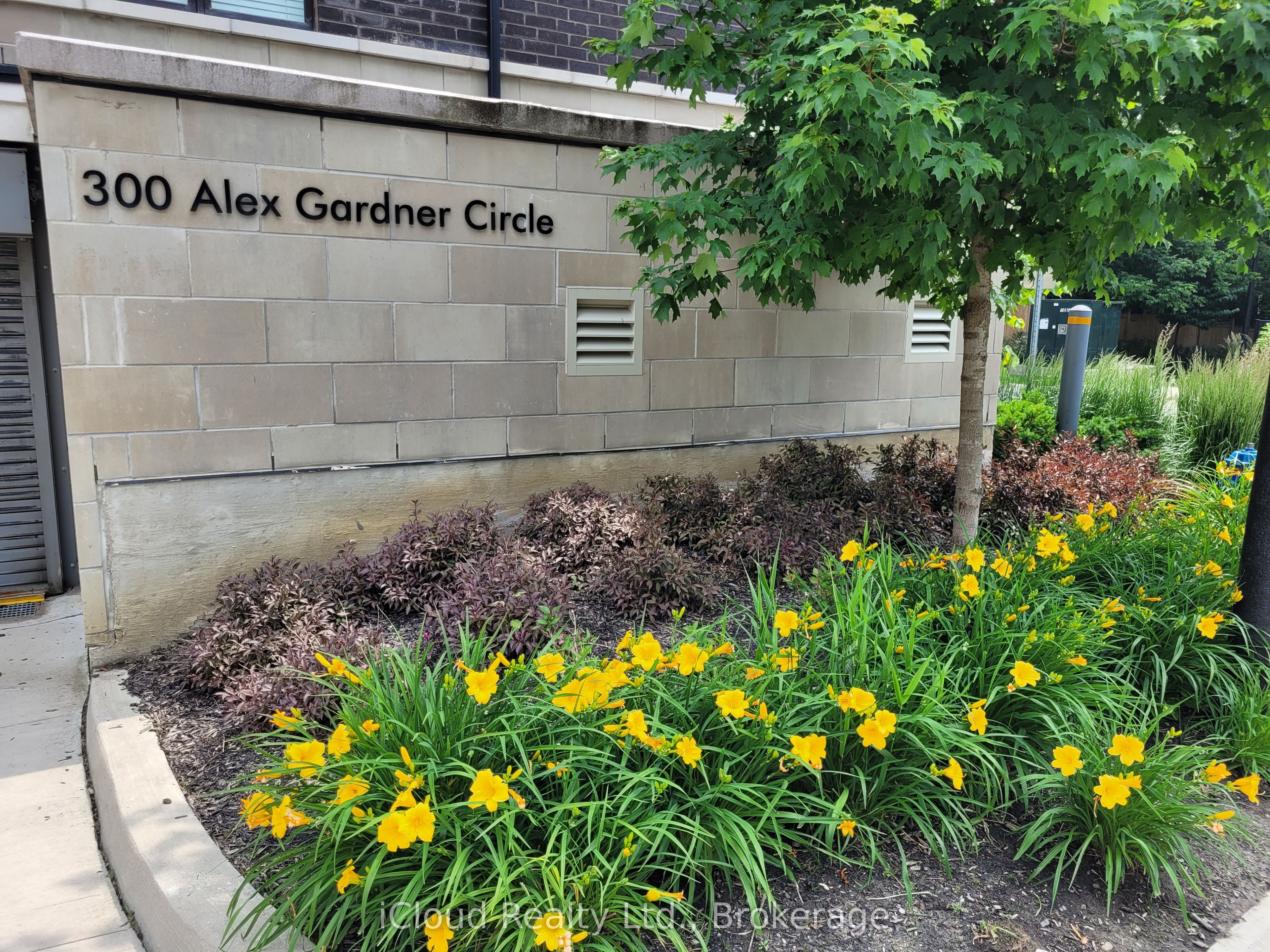 300 Alex Gardner Circle 55, Aurora, ON L4G 3G5 photo 5