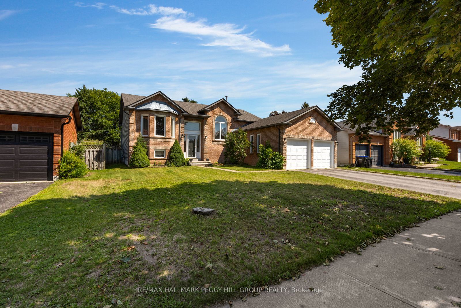 31 Edenbridge Drive, Essa, ON L3W 0K7