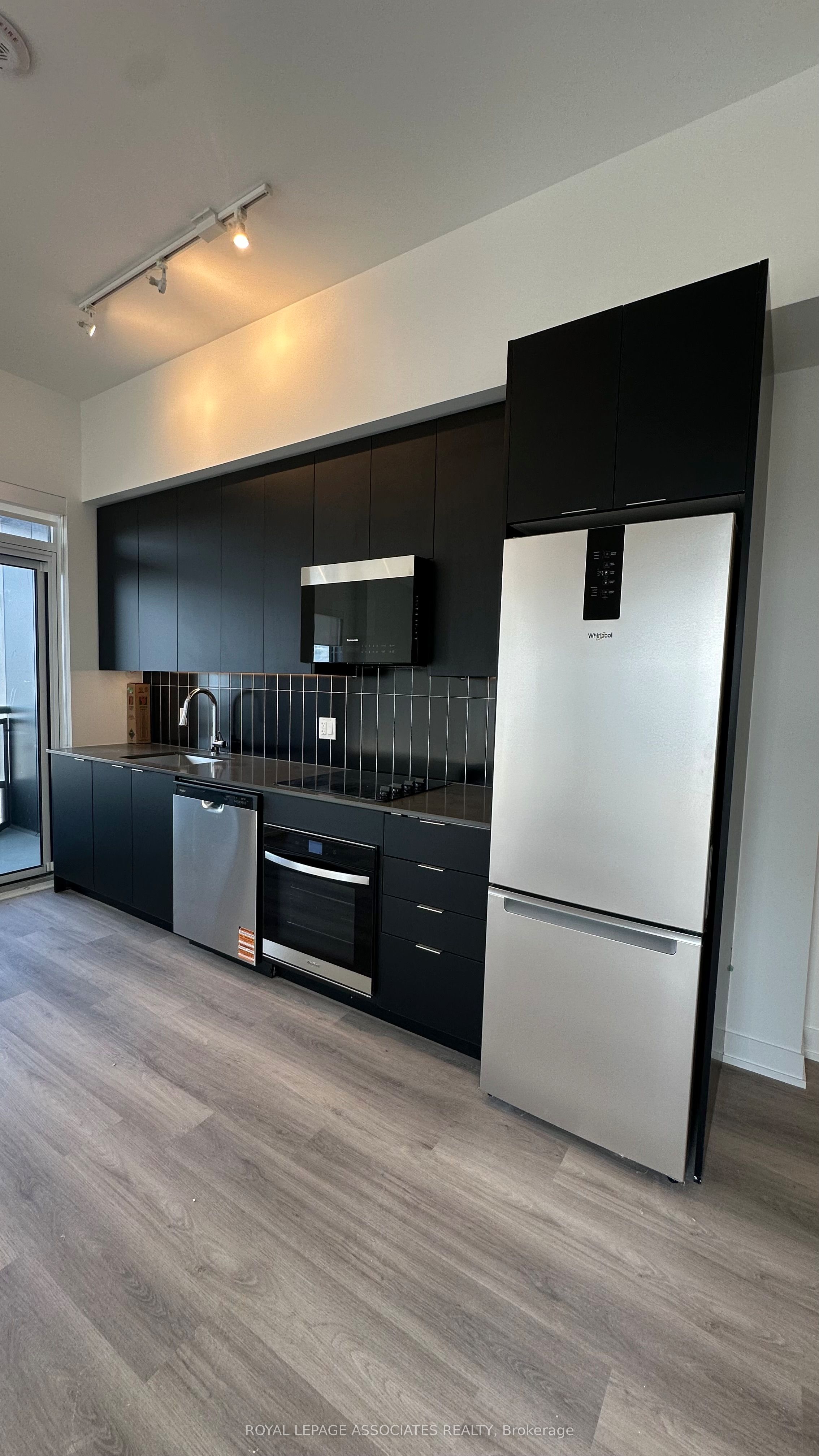 10 Abeja Street 2709, Vaughan, ON L4K 0R4 photo 3