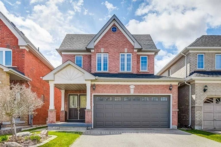 256 Mcbride Crescent, Newmarket, ON L3X 2W4