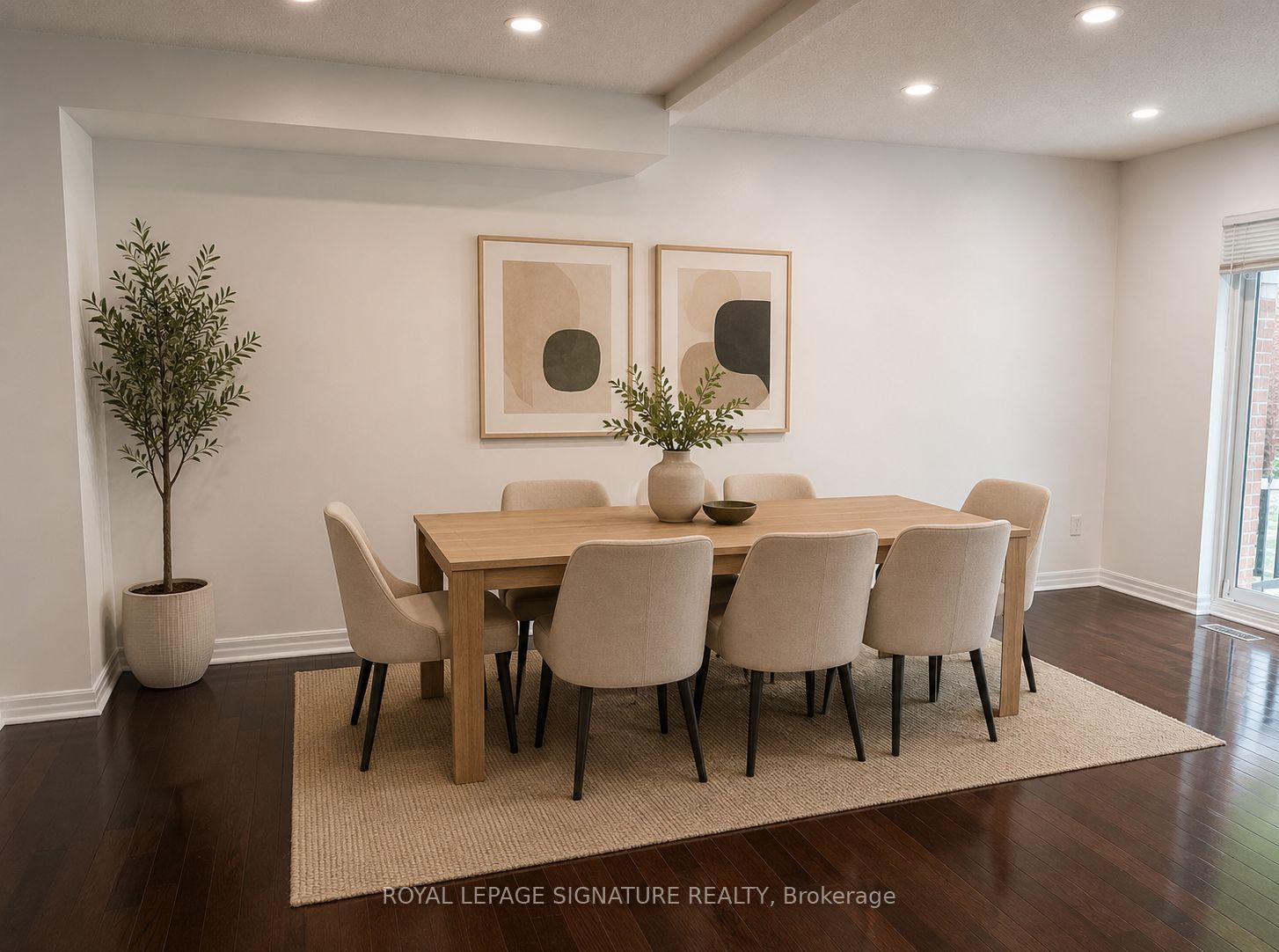 602 Gibney Crescent, Newmarket, ON L3X 1Y3