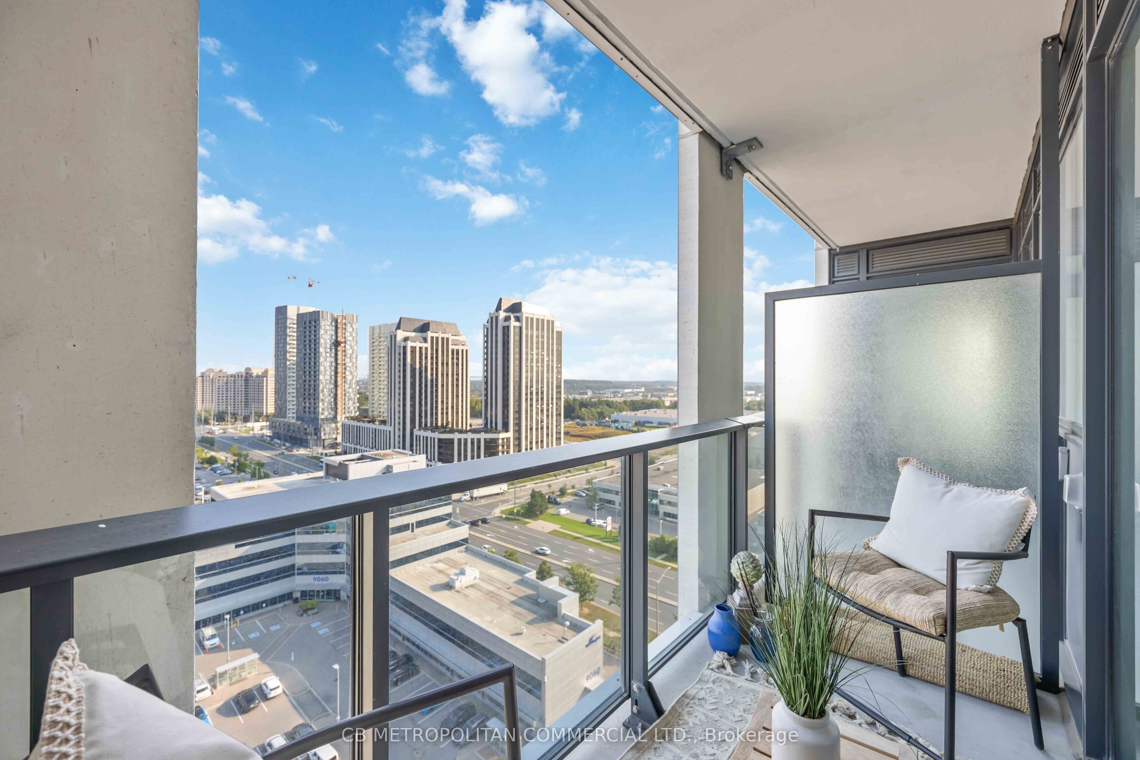 9000 Jane Street, Vaughan, ON L4K 0M6 photo 3