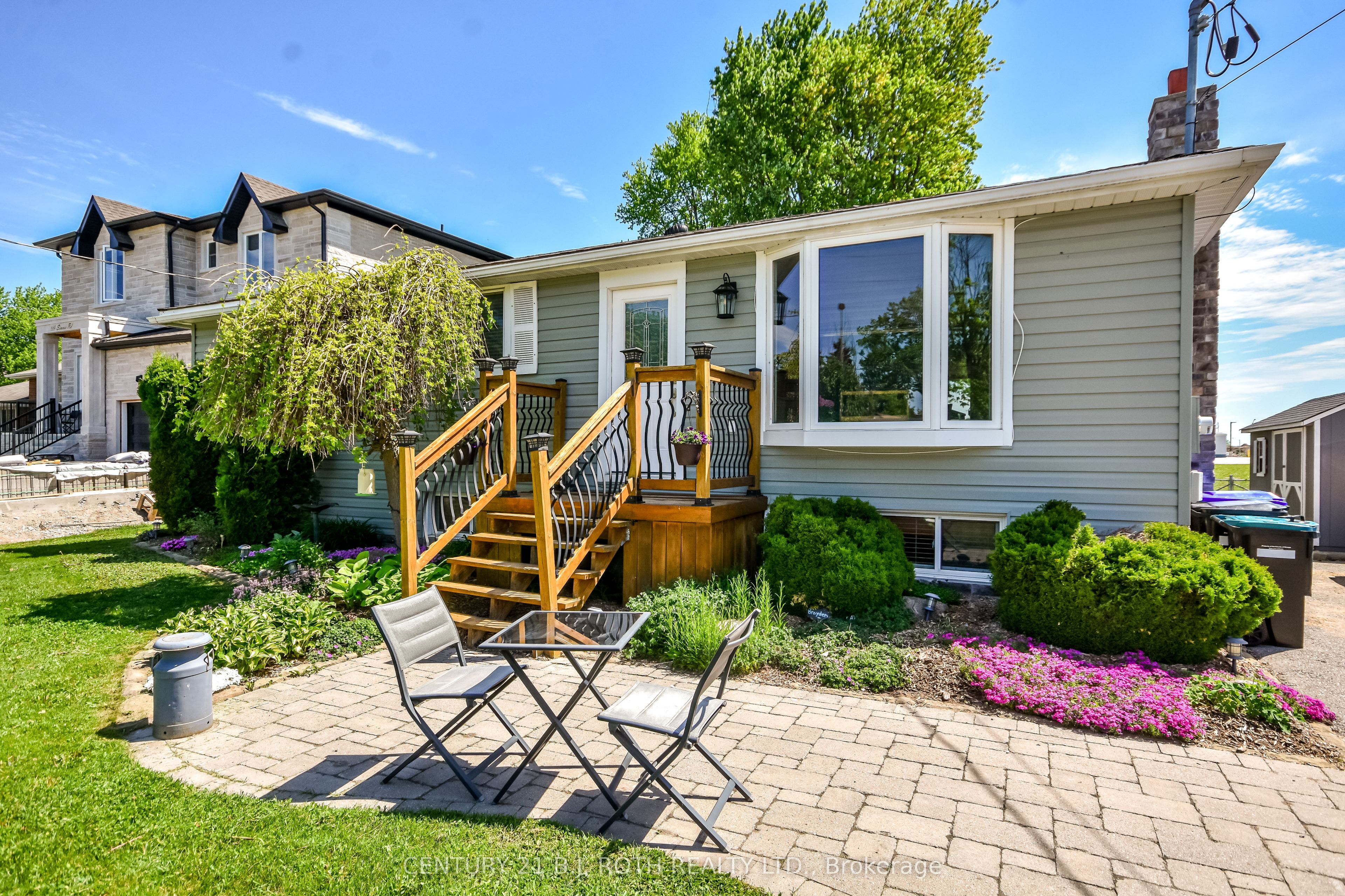 671 Simcoe Road, Bradford West Gwillimbury, ON L3Z 4B4