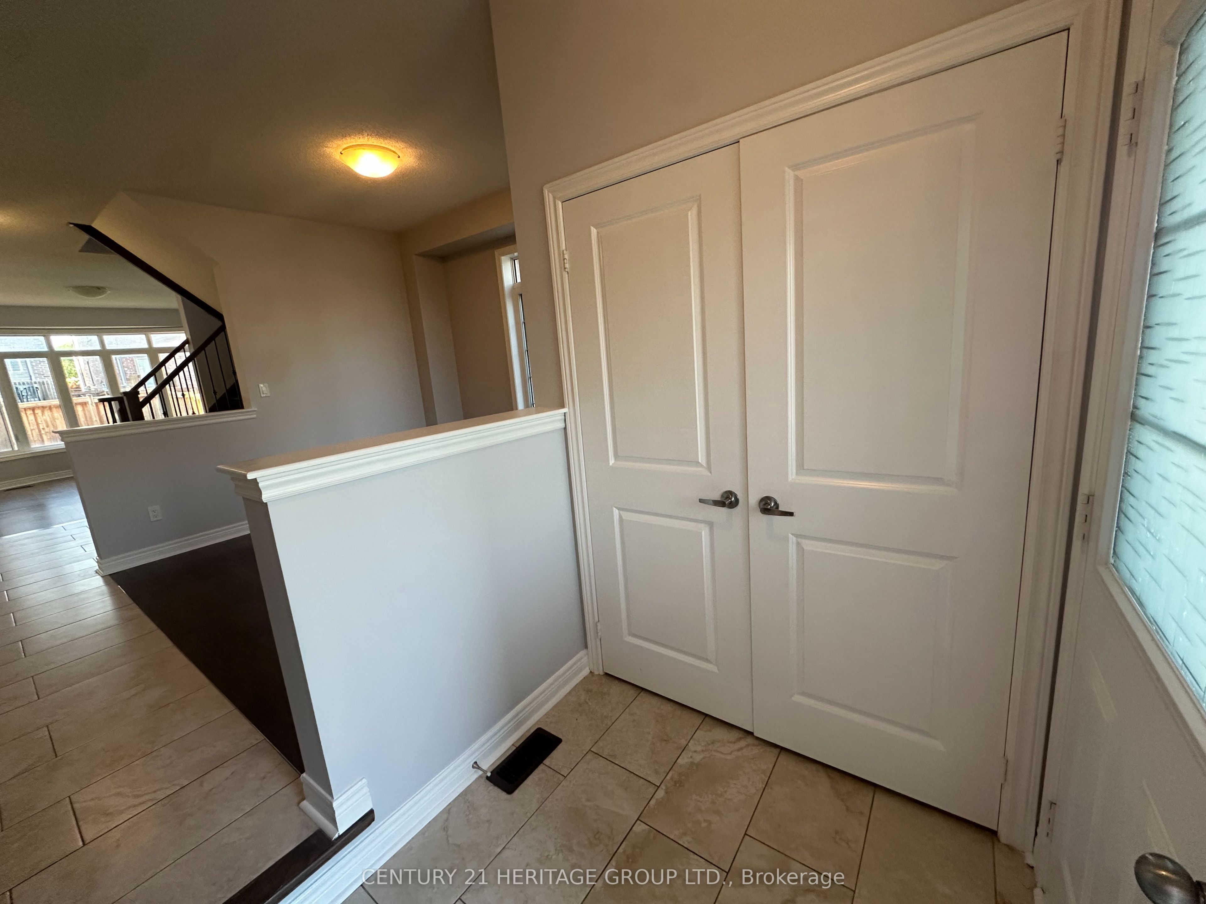 99 Cayton Crescent, Bradford West Gwillimbury, ON L3Z 0V9 photo 3