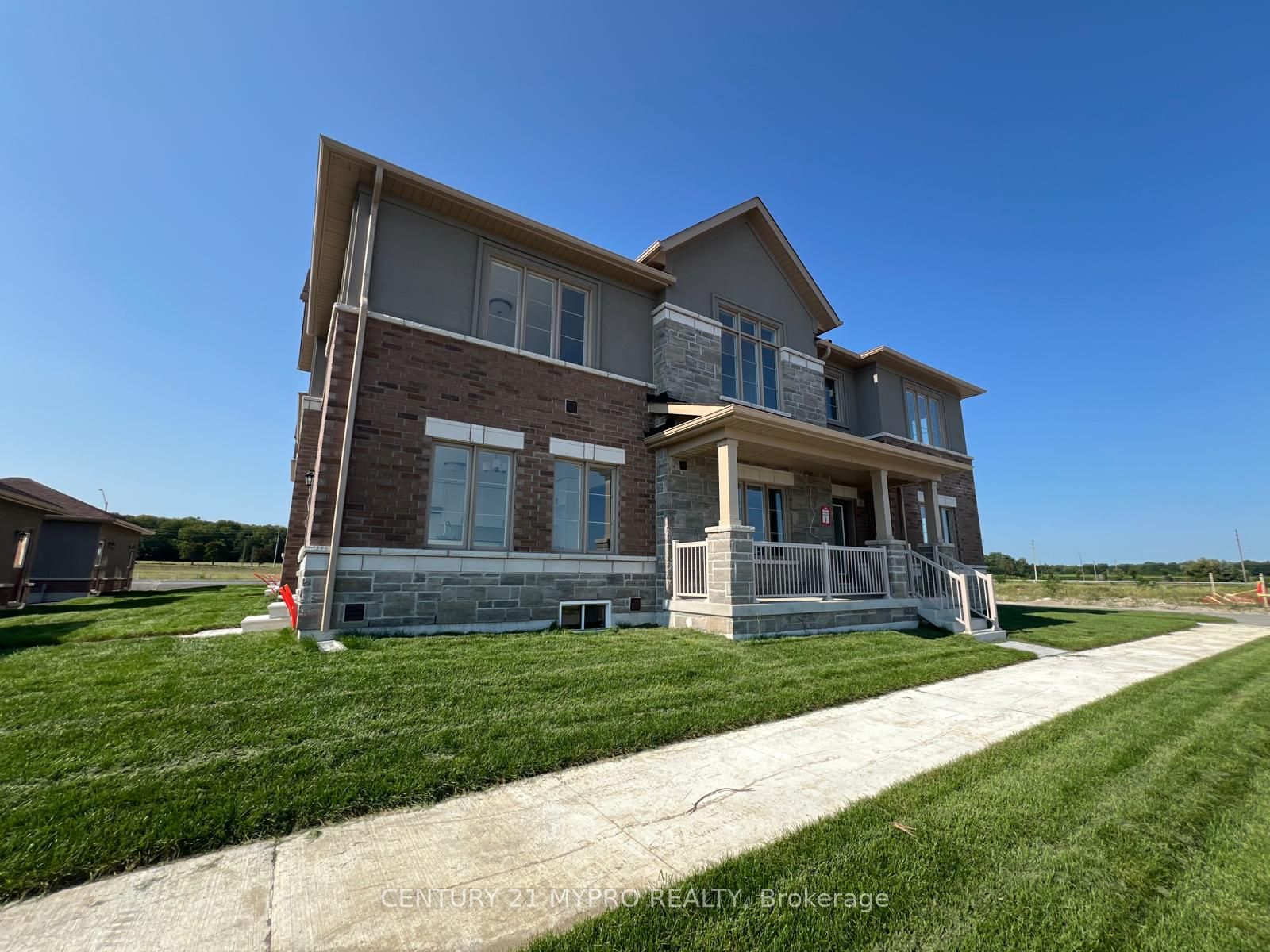 40 Chappellet Avenue, Markham, ON L6B 1S7 photo 2