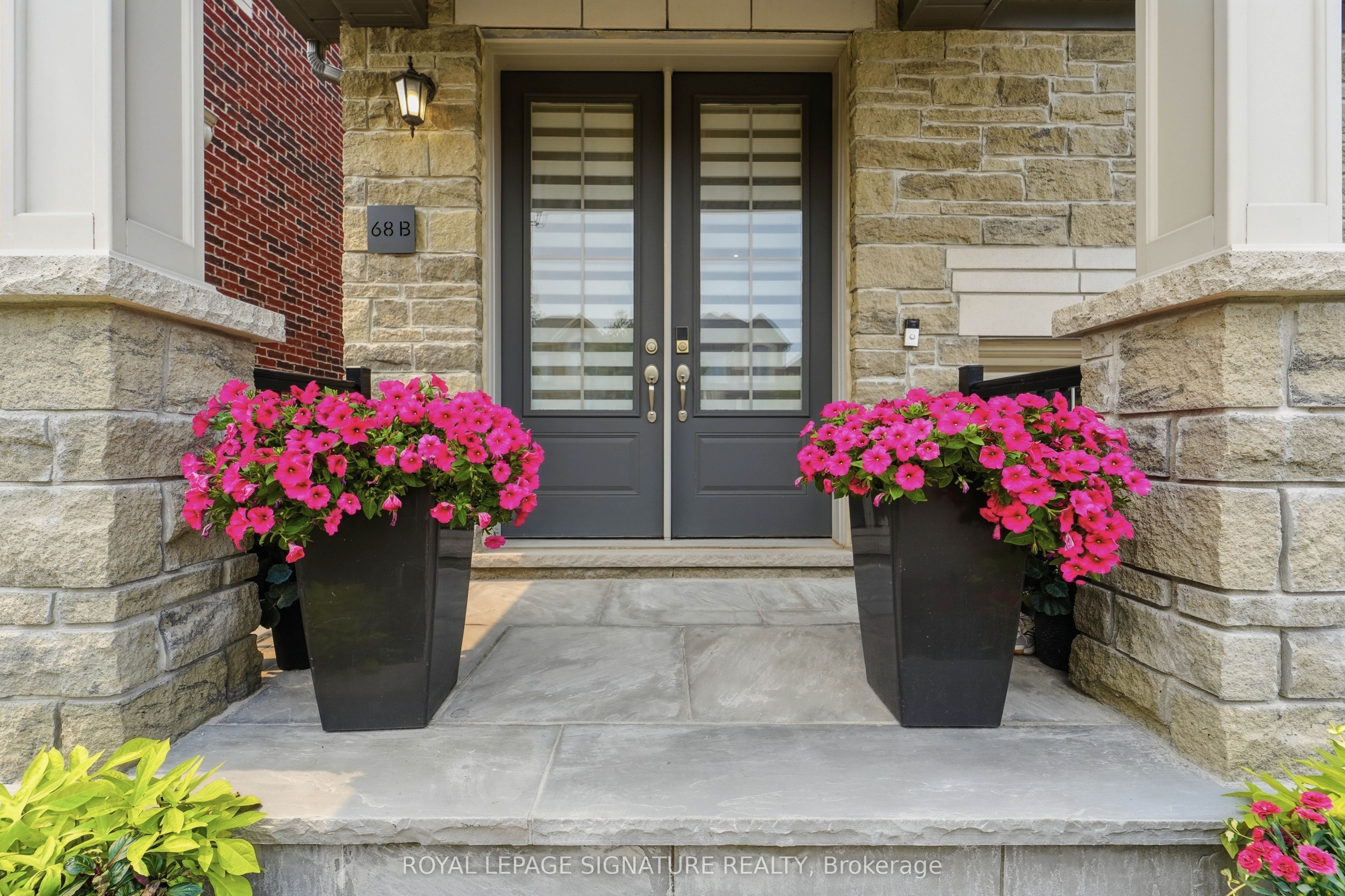 68 Duggan Street, Aurora, ON L4G 0Y8 photo 4