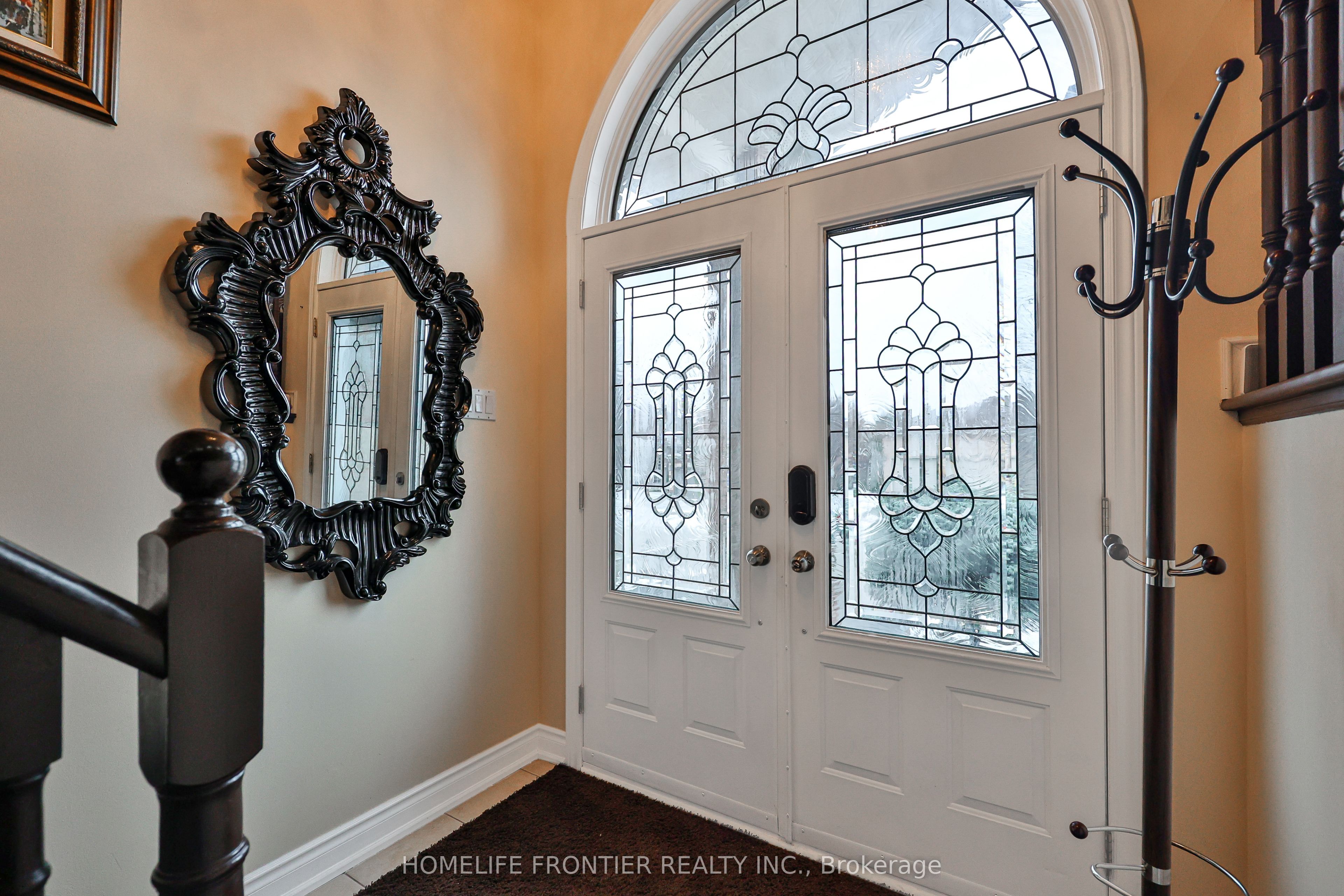 30 Saint Avenue, Bradford West Gwillimbury, ON L3Z 3E6 photo 4