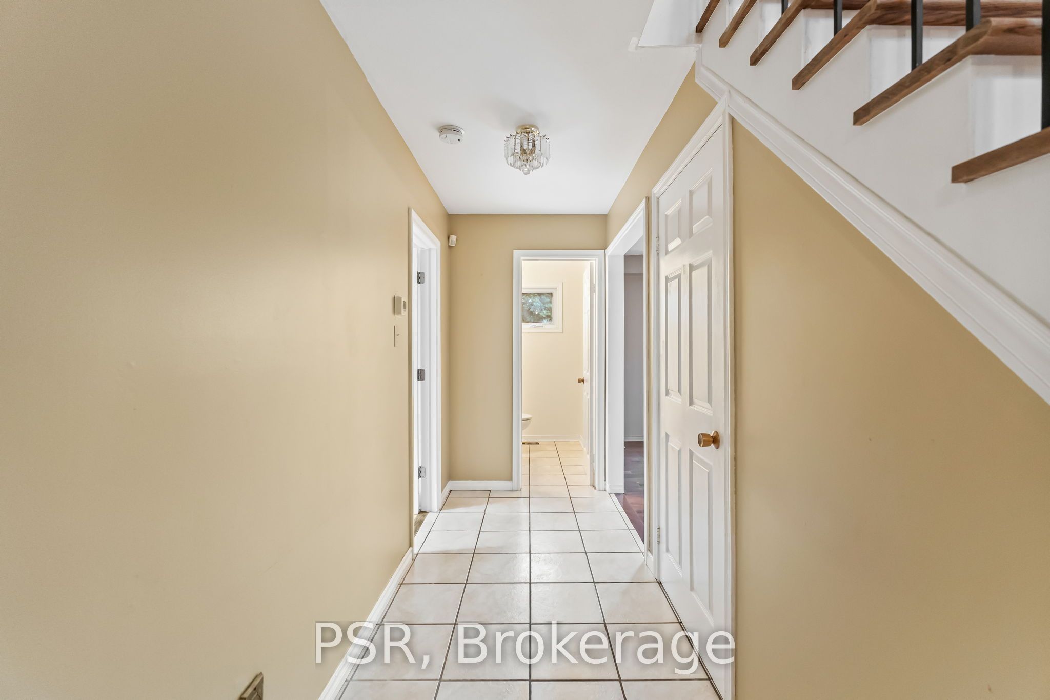6 Lippincott Court, Richmond Hill, ON L4C 7M5 photo 4