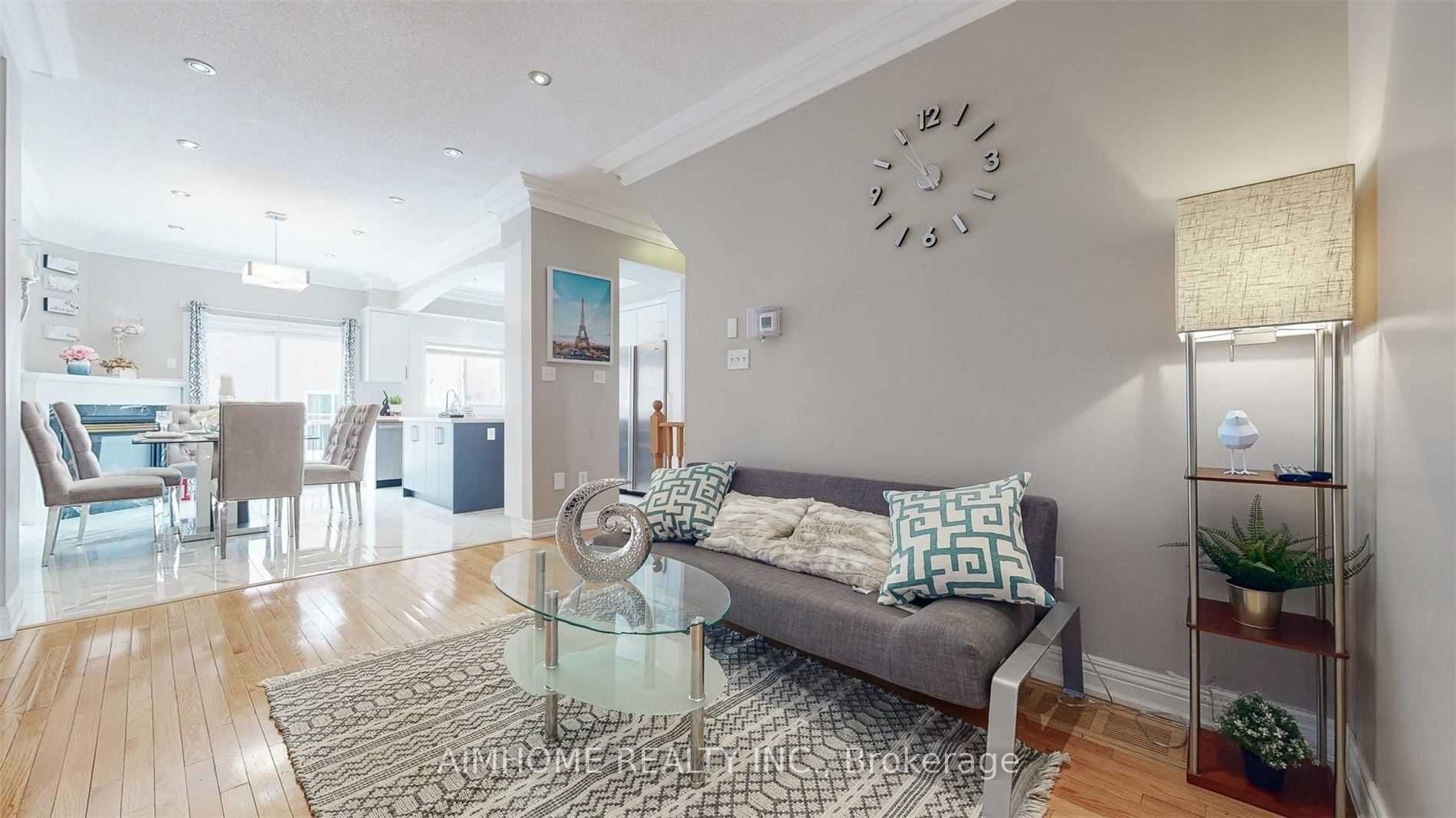 10 Portsmouth Road Upper, Vaughan, ON L6A 3E7 photo 4