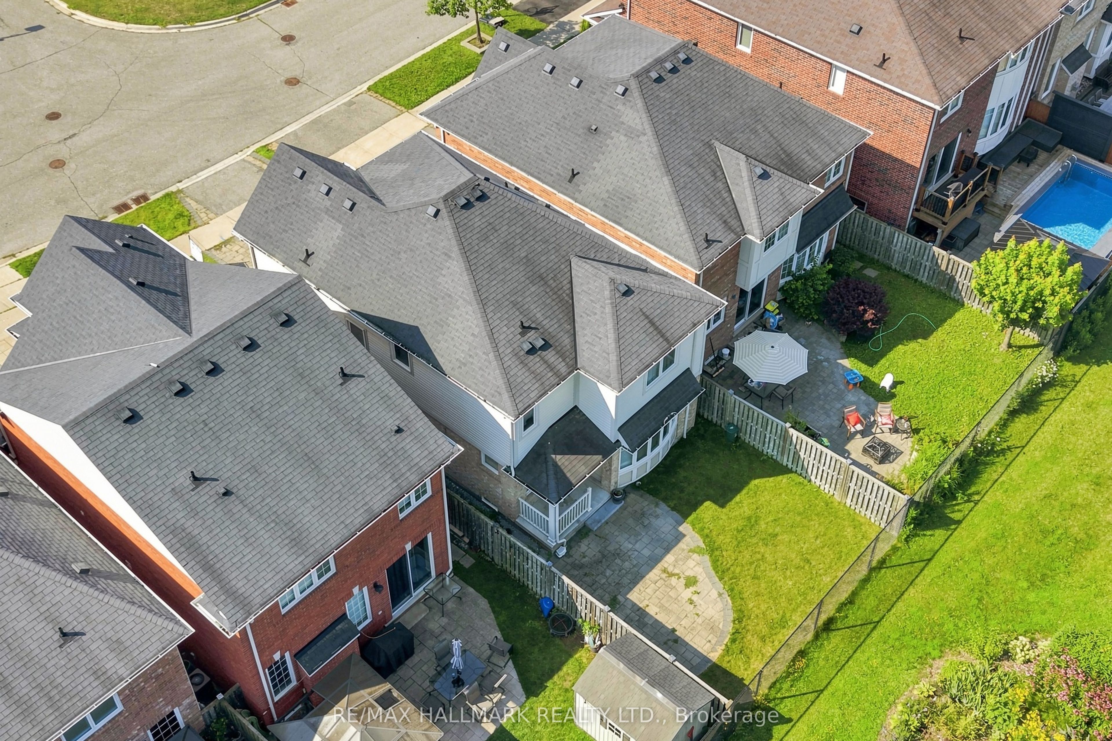 174 Miltrose Crescent, Whitchurch-Stouffville, ON L4A 0R3 photo 2