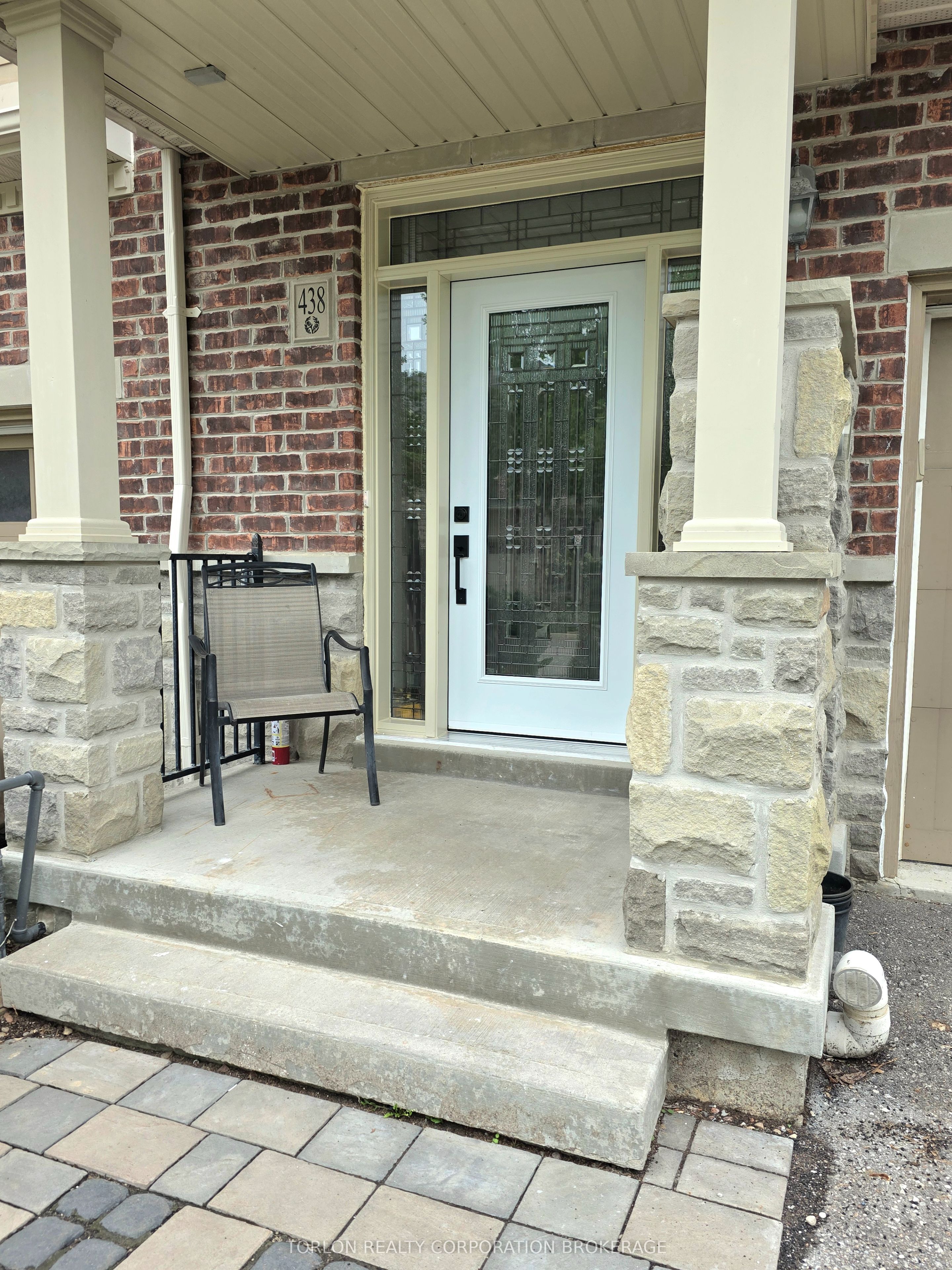 438 William Dunn Crescent, Newmarket, ON L3X 3L2 photo 2