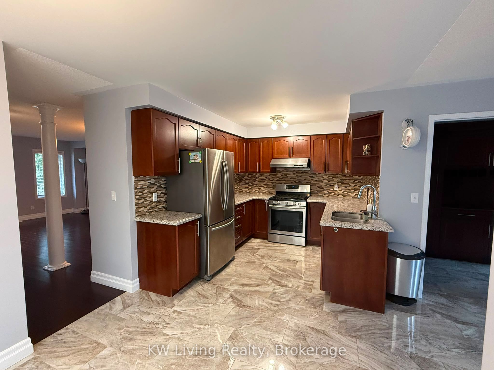 49 Gowland Road, Markham, ON L6B 1B8 photo 2
