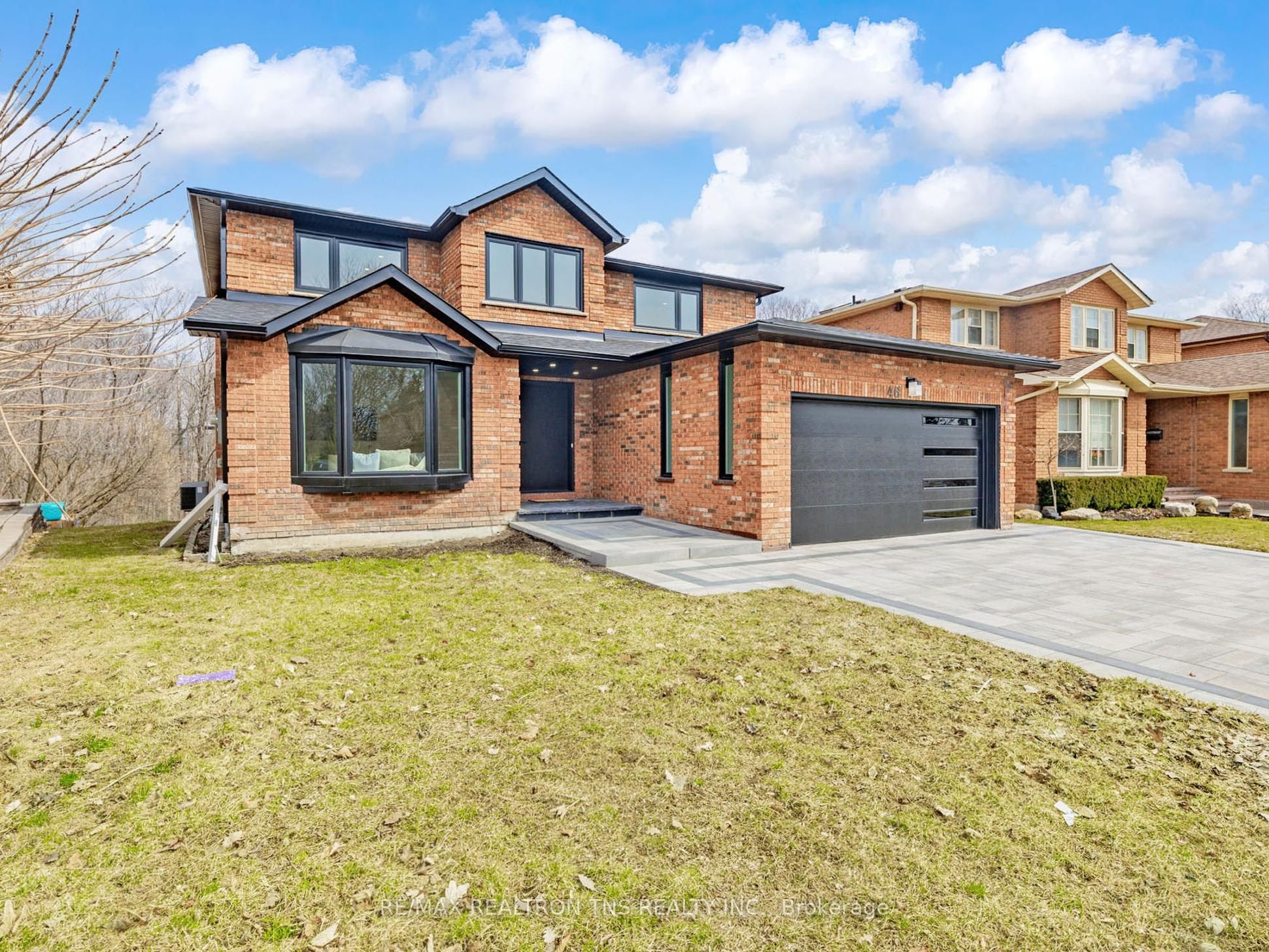46 Sycamore Drive, Markham, ON L3T 5V6 photo 2