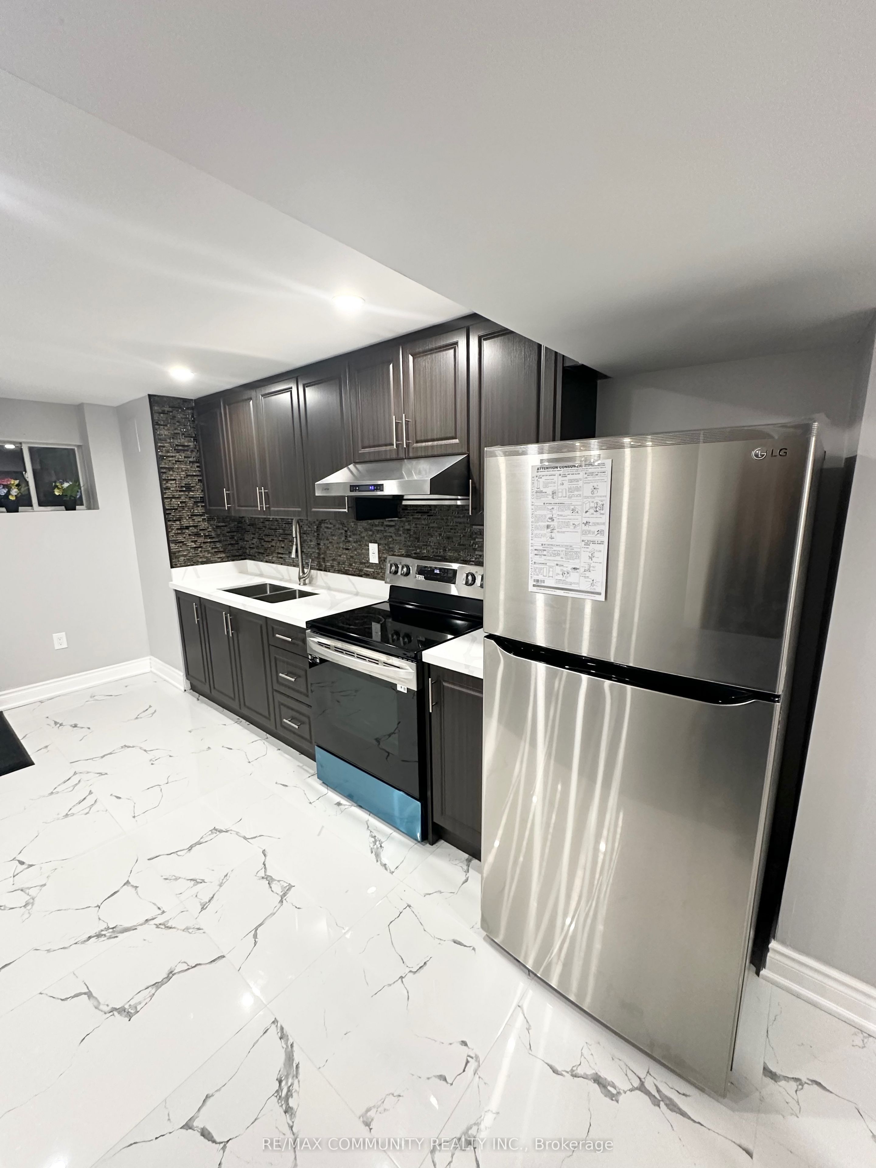 6962 14th Avenue Basement, Markham, ON L6B 0G6 photo 3