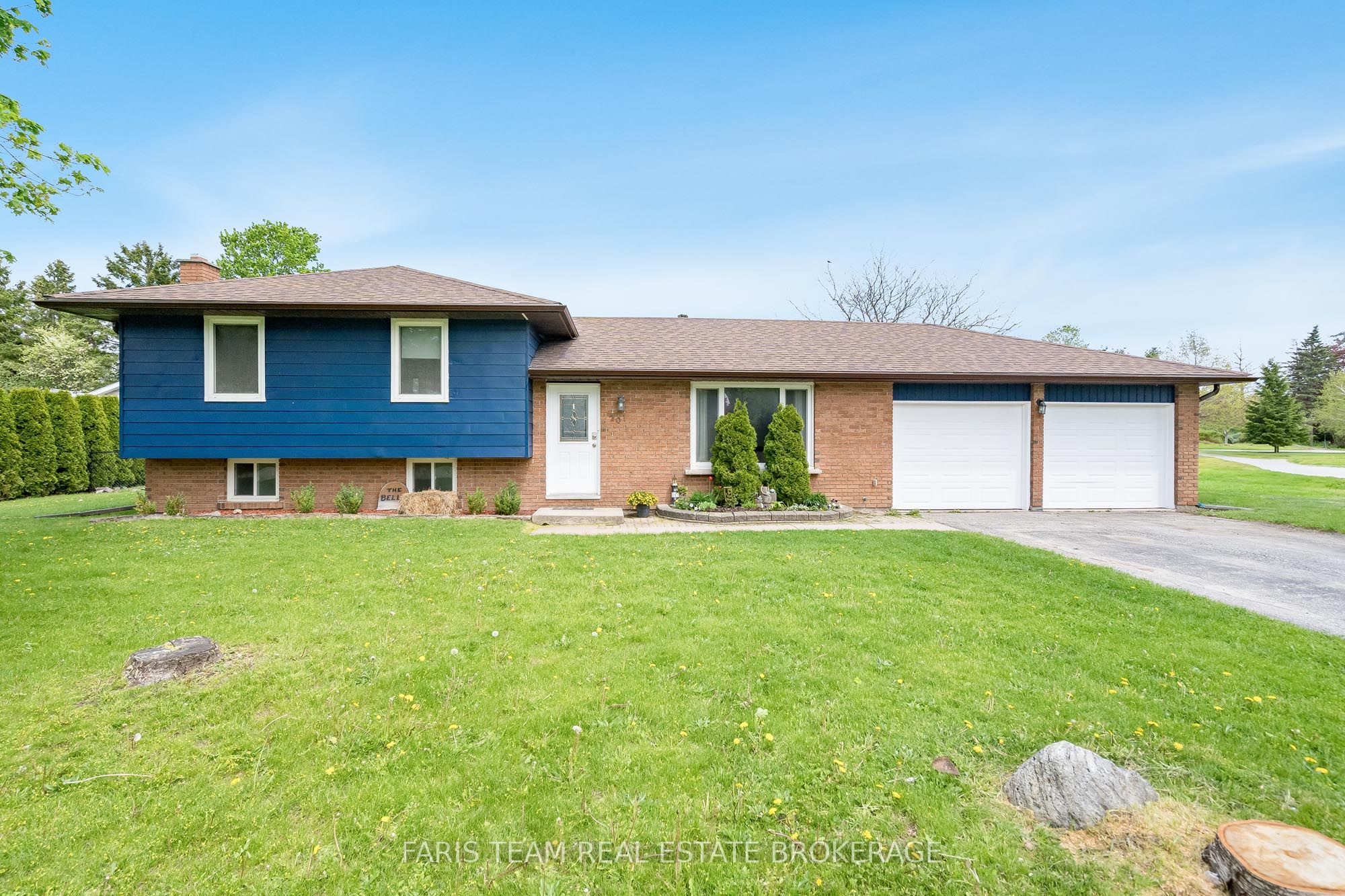 201 Parkside Crescent, Innisfil, ON L9S 1G2 photo 3
