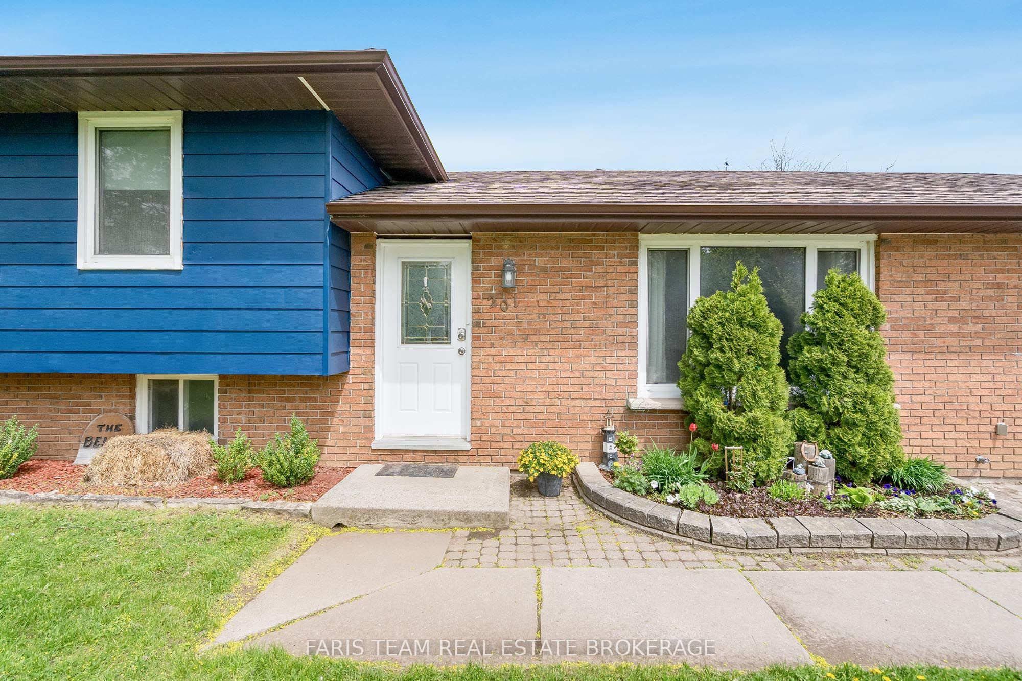 201 Parkside Crescent, Innisfil, ON L9S 1G2 photo 4