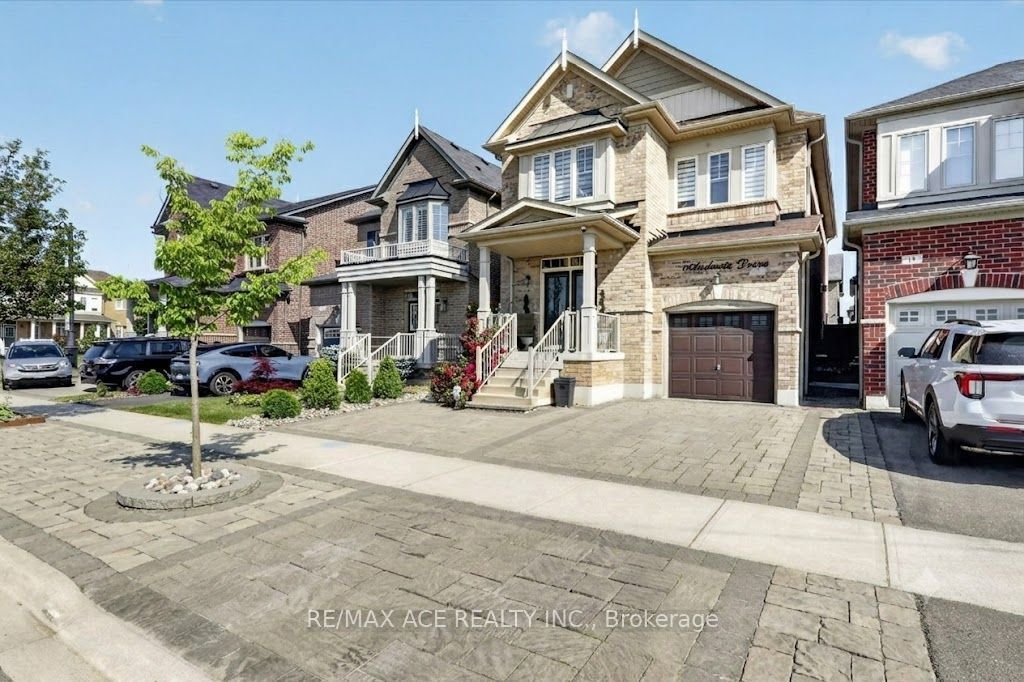 10 Andreeta Drive Main, Vaughan, ON L4H 4H2 photo 2