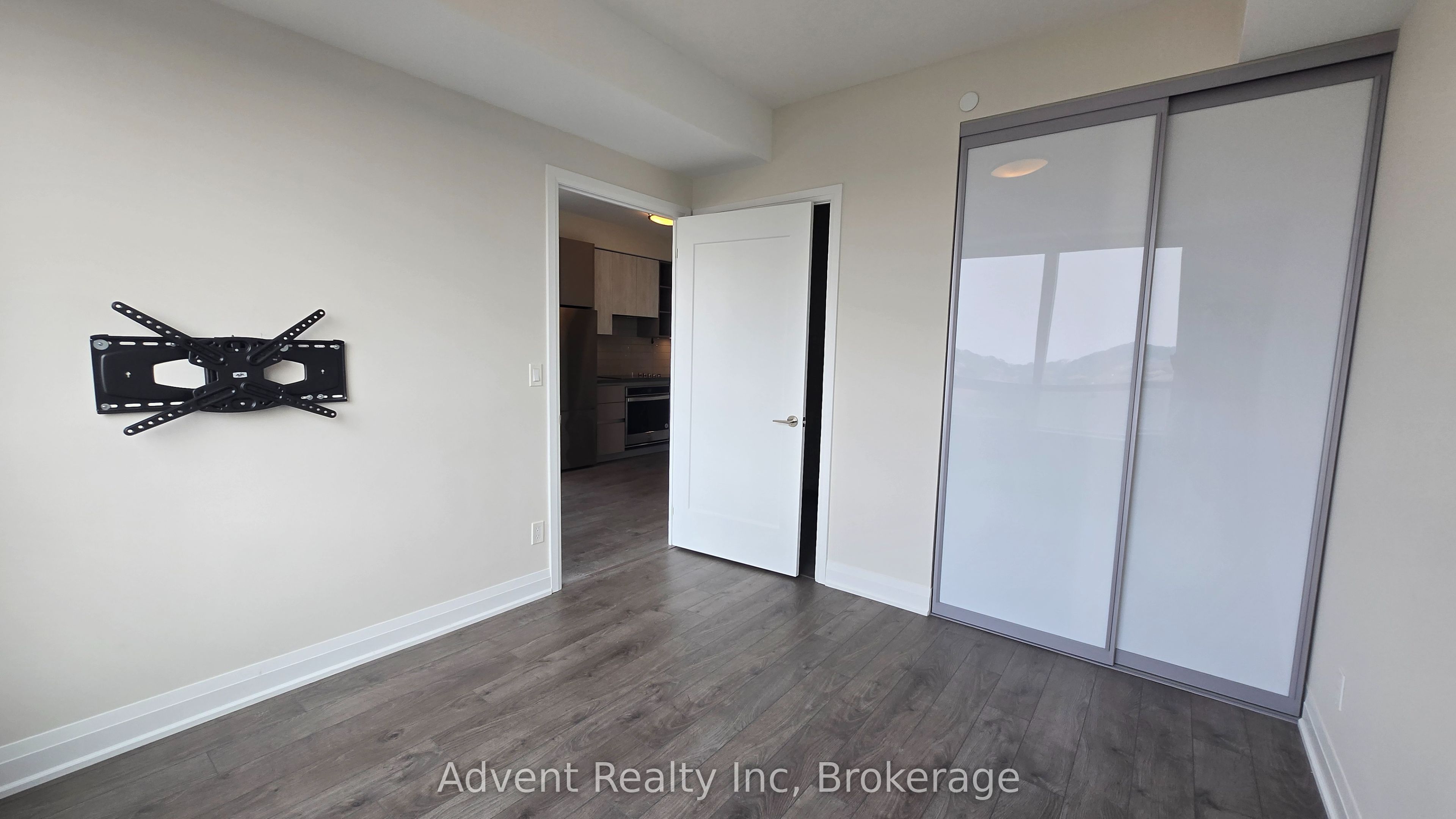 398 Highway 7 Avenue E 602, Richmond Hill, ON L4B 0G6 photo 5