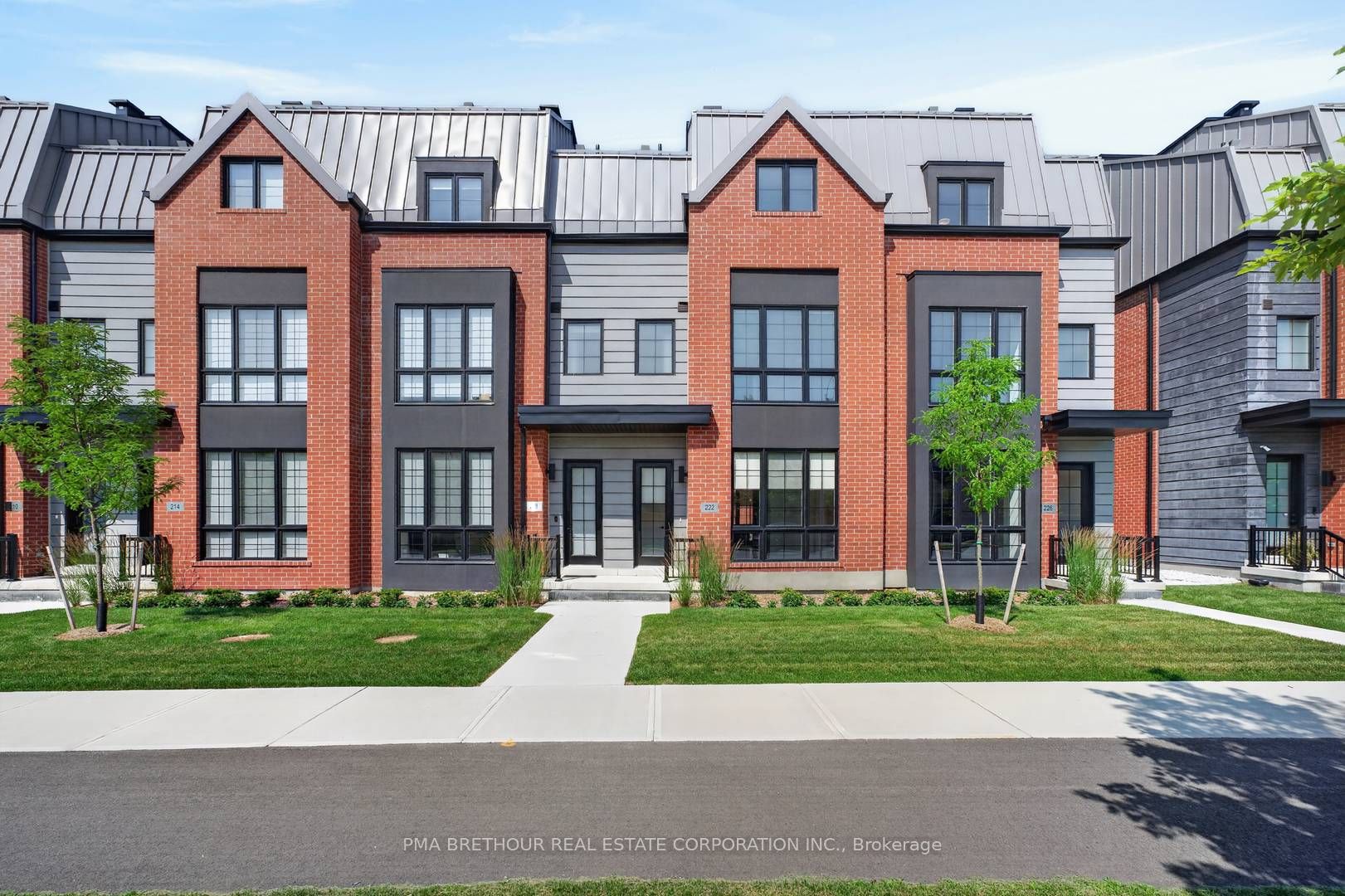 222 Atkinson Avenue, Vaughan, ON L4J 4R3