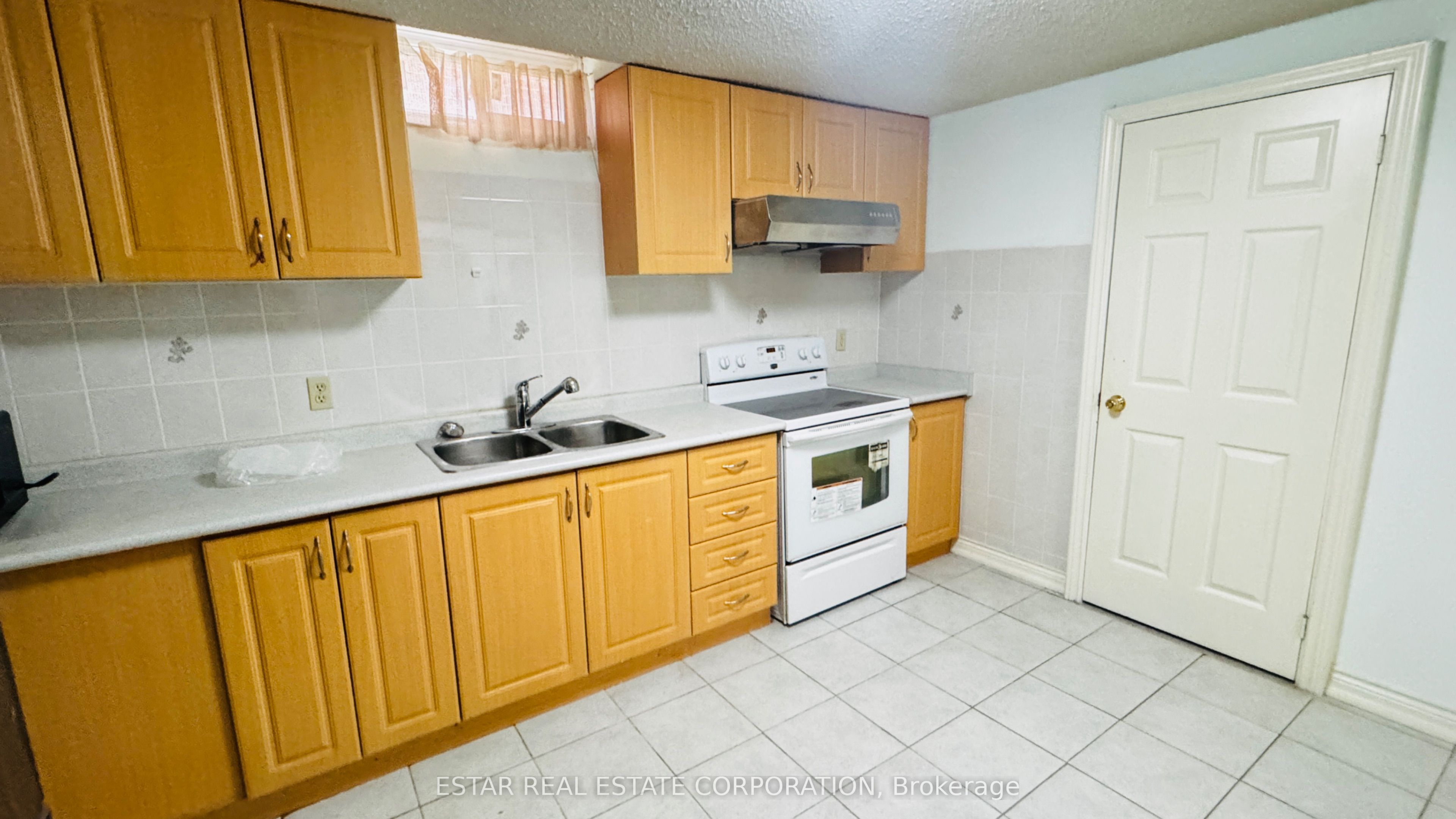 39 Loweswater Avenue Basement, Markham, ON L3R 7W8 photo 5