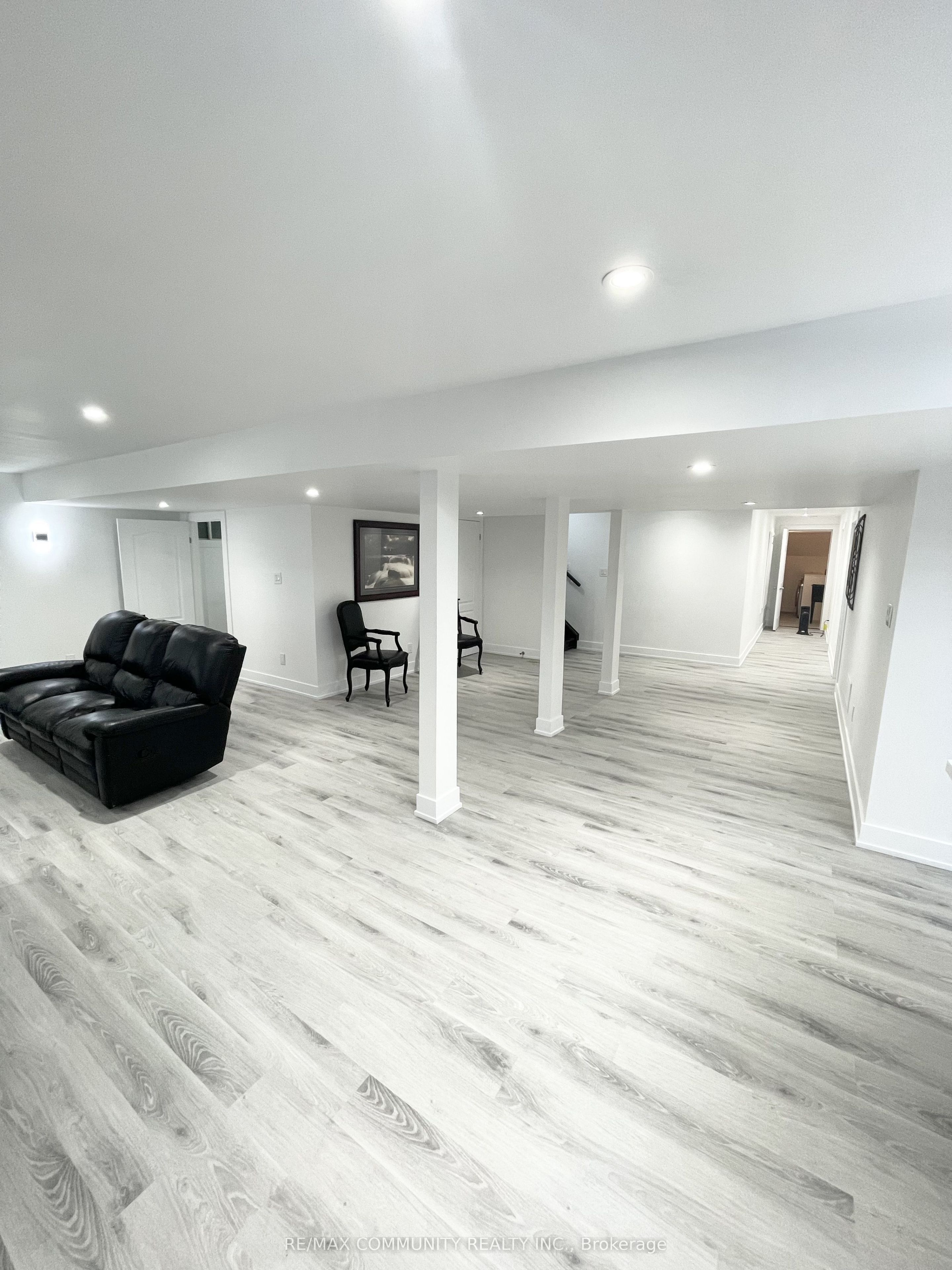 103 Bartsview Circle Basement, Whitchurch-Stouffville, ON L4A 0W3 photo 5