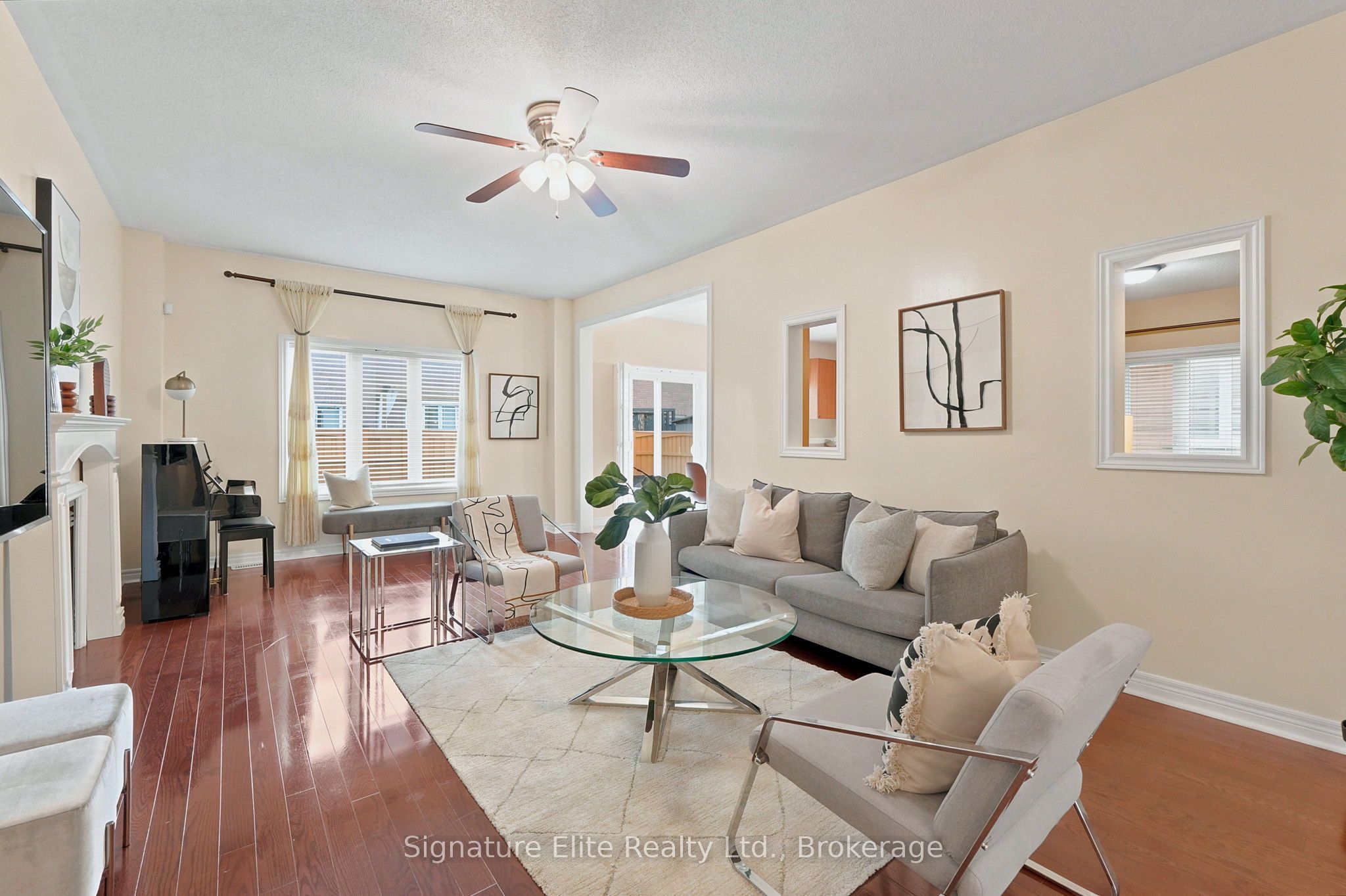 211 Lageer Drive, Whitchurch-Stouffville, ON L4A 0X1 photo 4