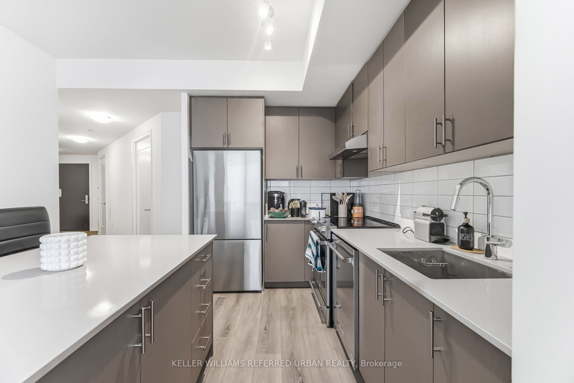 9000 Jane Street 1115, Vaughan, ON L4K 0M6 photo 3