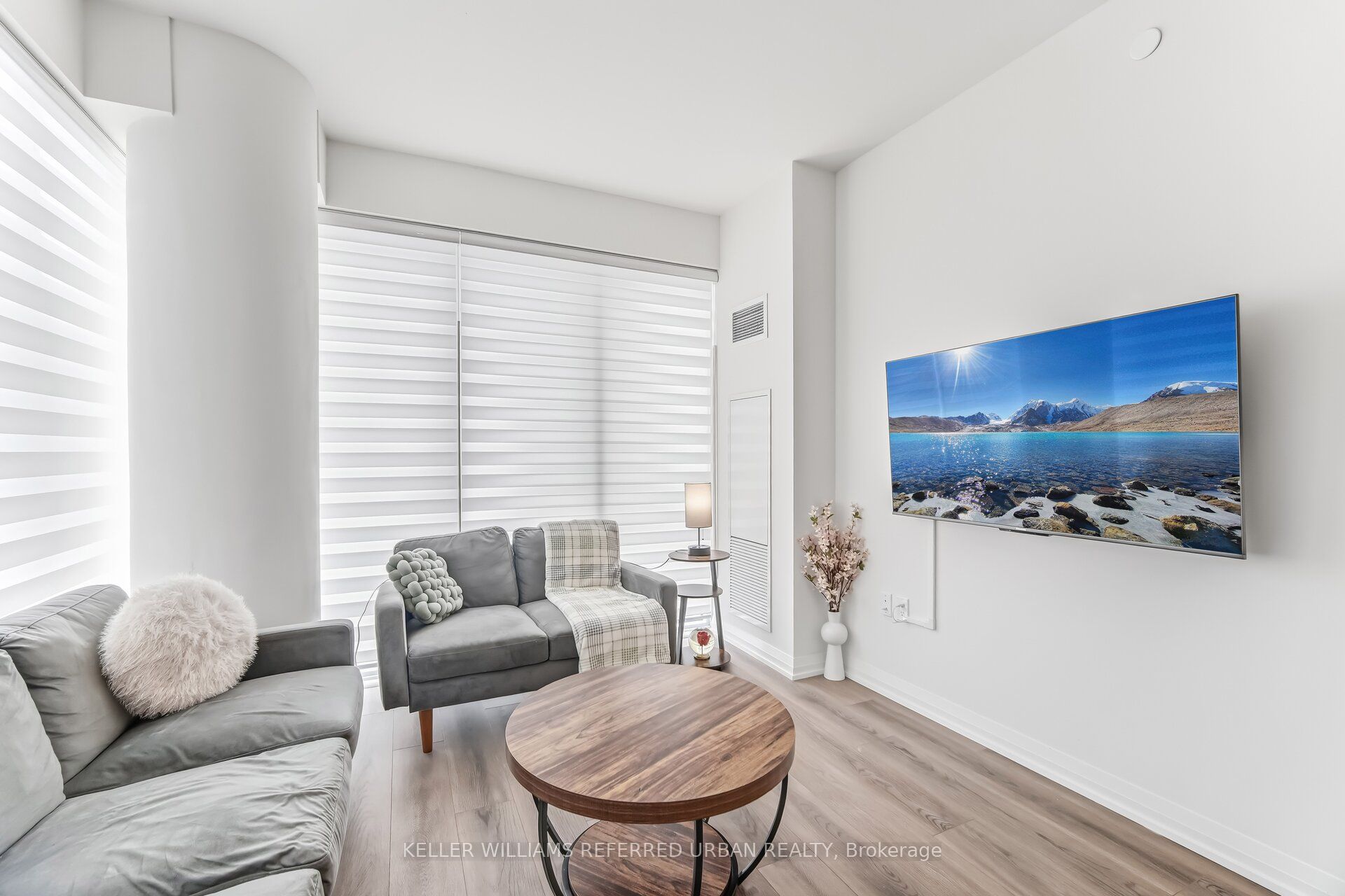 9000 Jane Street 1115, Vaughan, ON L4K 0M6 photo 4