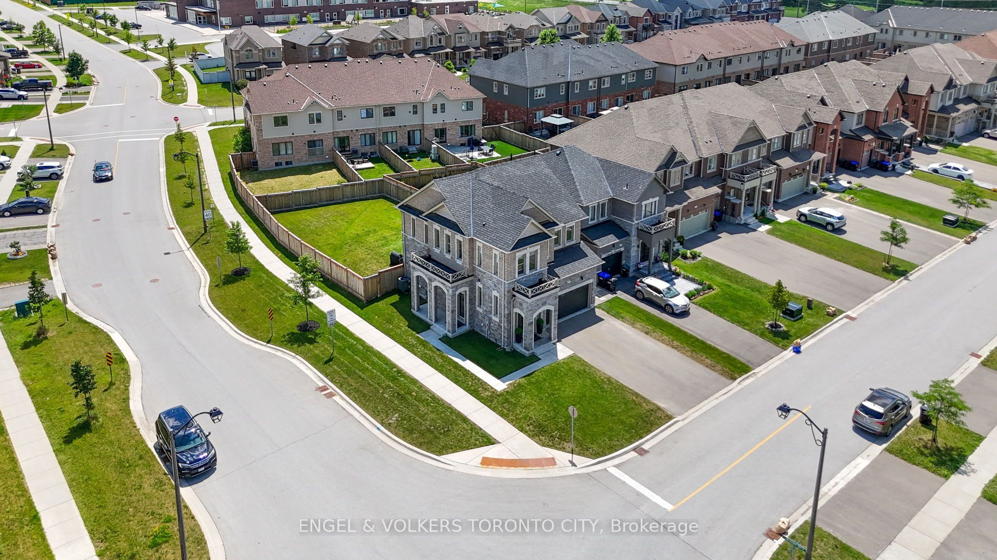 3 Arnold Crescent, New Tecumseth, ON L9R 0T7 photo 3