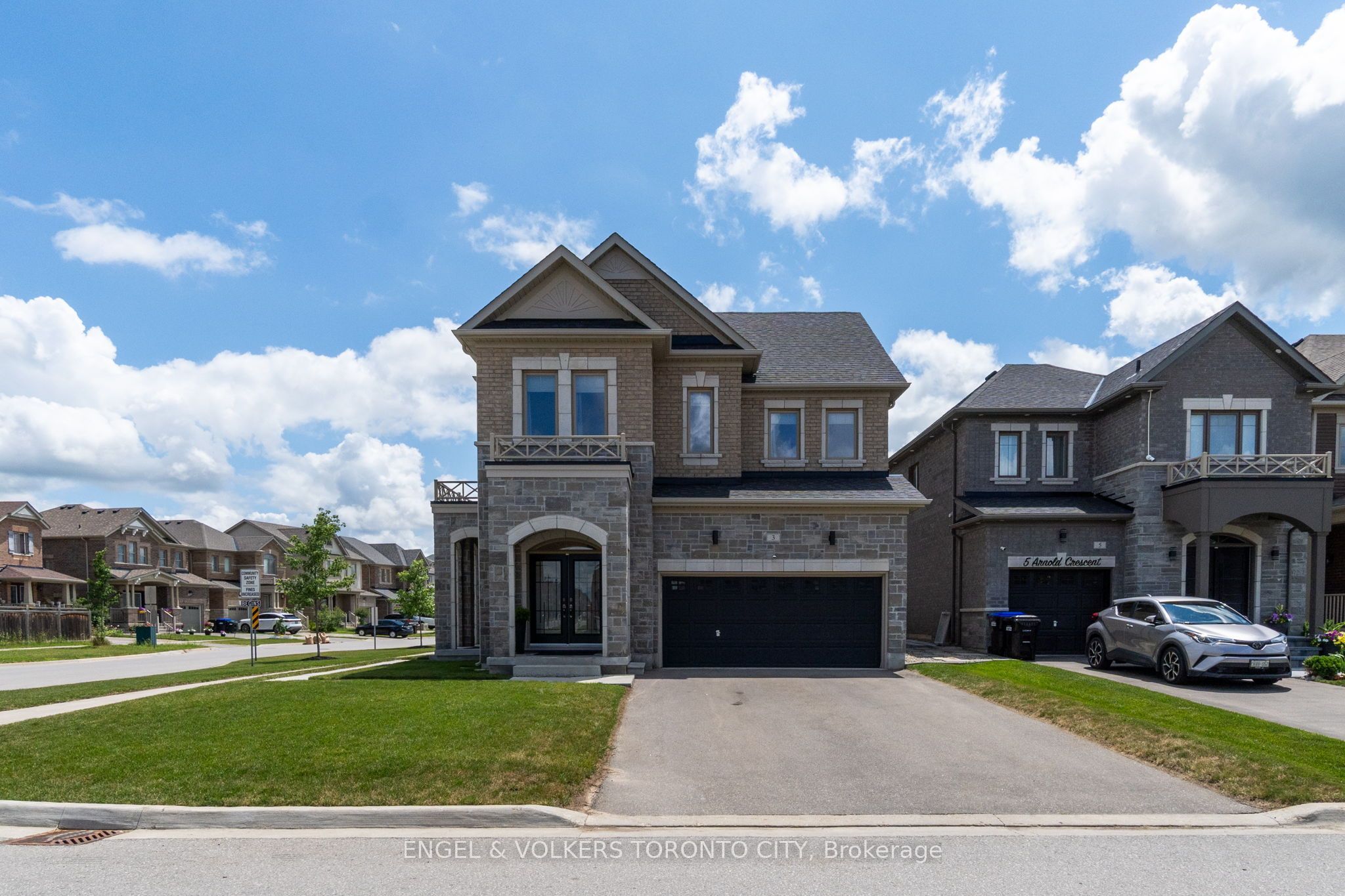 3 Arnold Crescent, New Tecumseth, ON L9R 0T7 photo 5
