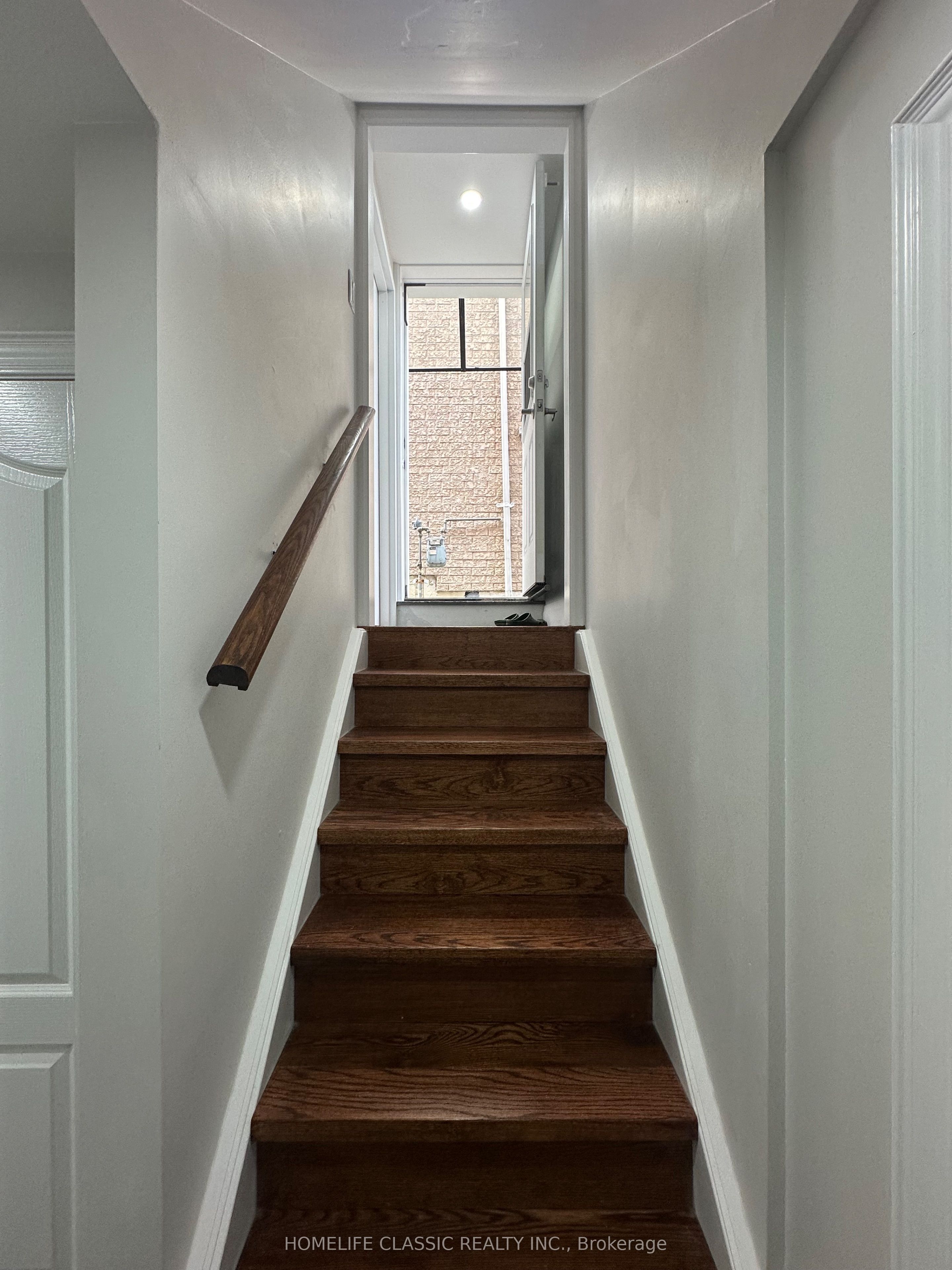 658 Grand Trunk Avenue BSMNT, Vaughan, ON L6A 0R3 photo 3