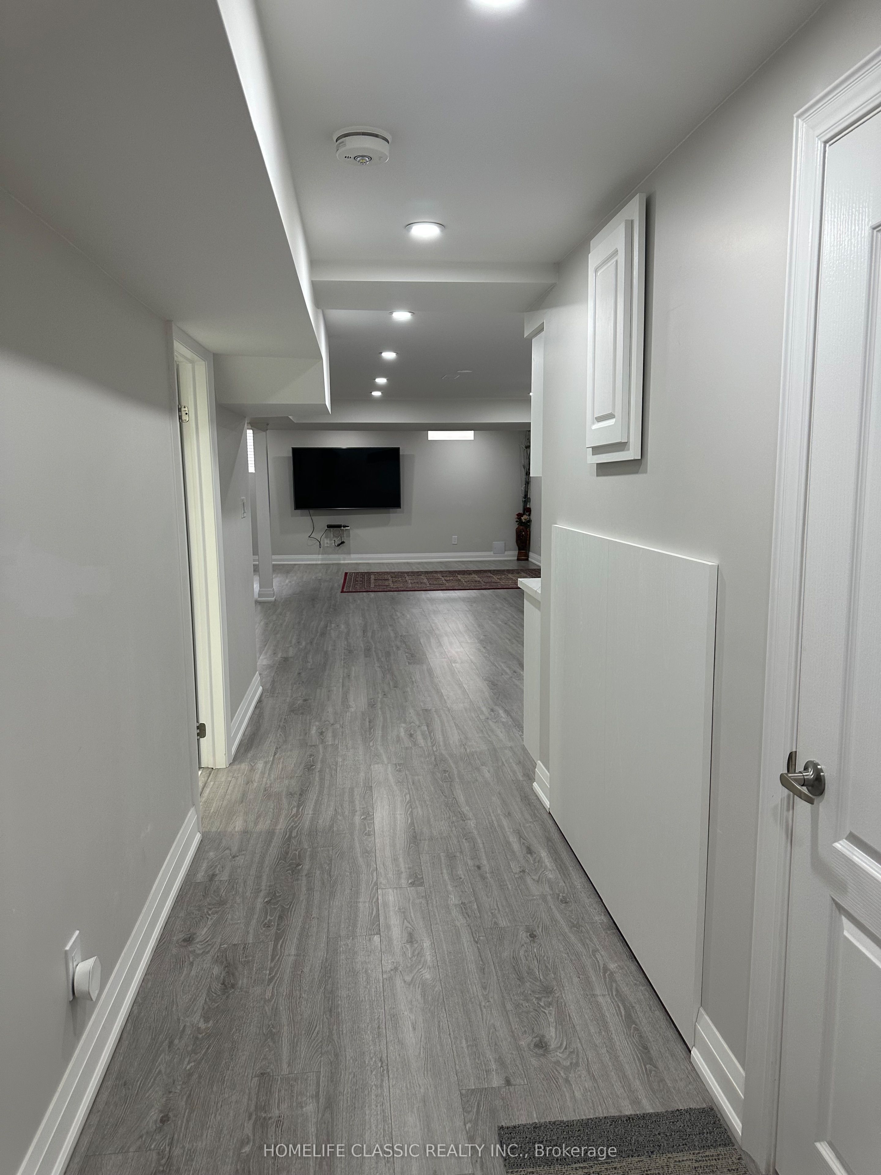 658 Grand Trunk Avenue BSMNT, Vaughan, ON L6A 0R3 photo 4