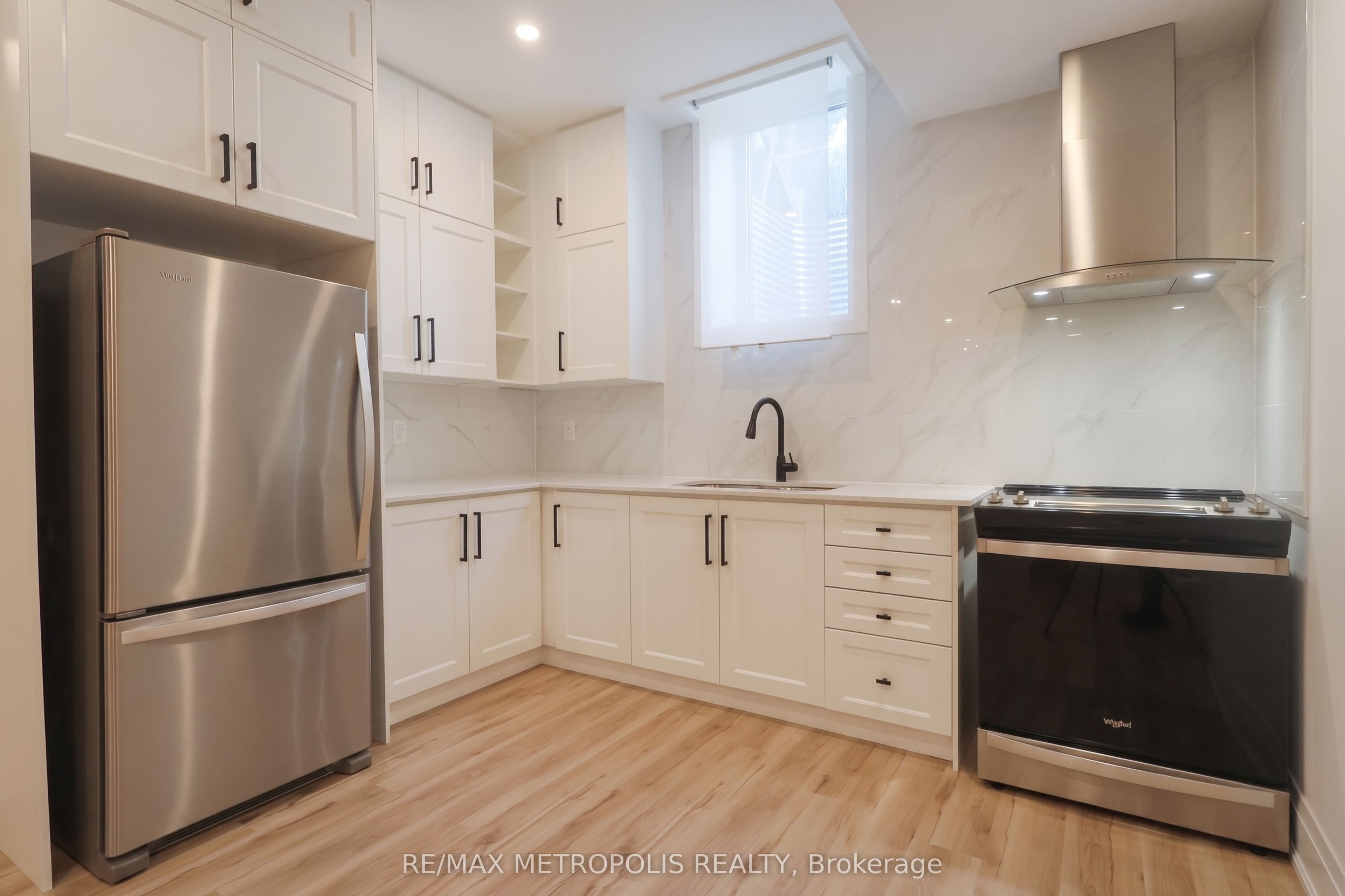 129 Silk Twist Drive, East Gwillimbury, ON L9M 0W1 photo 4