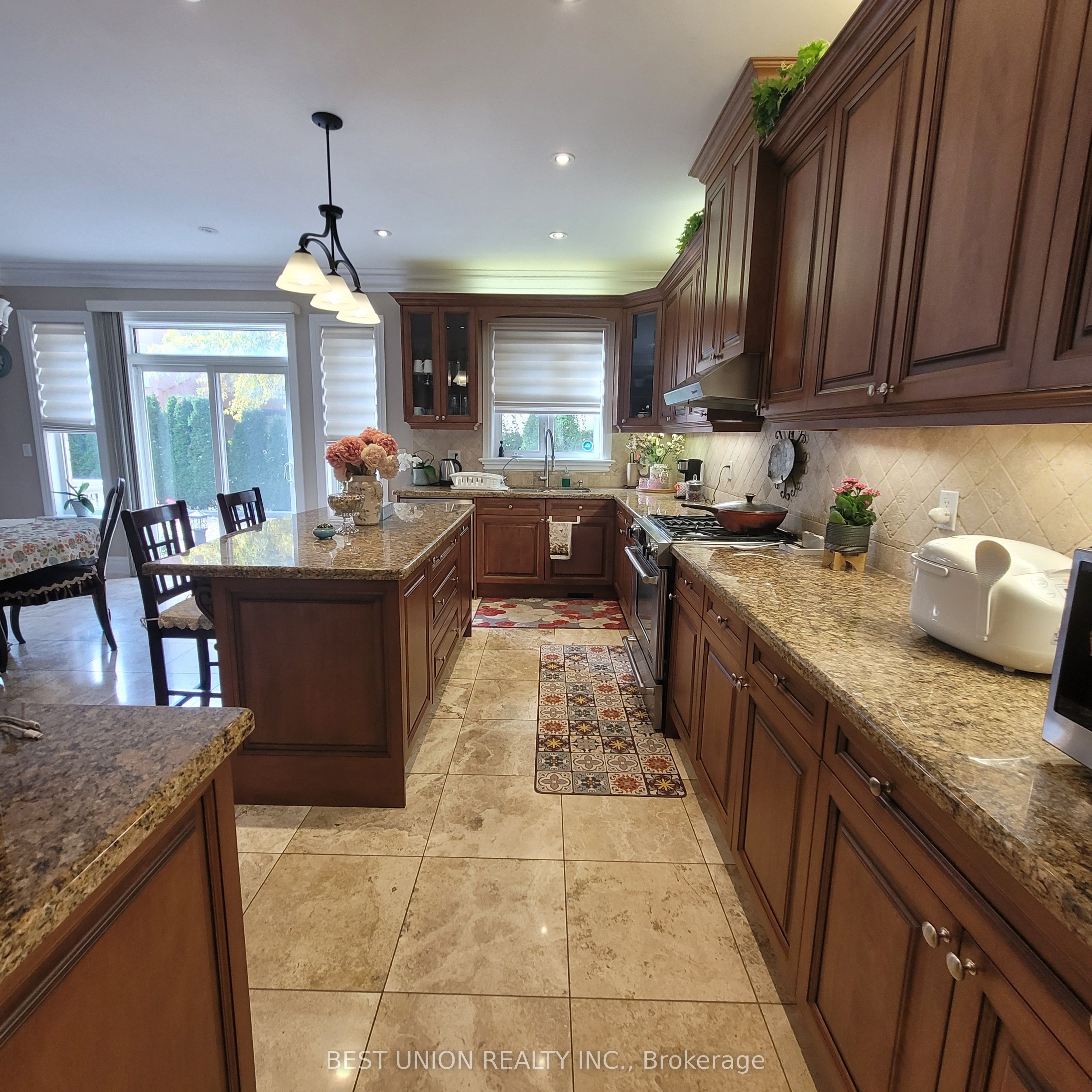110 Bond Crescent BedRoom #2, Richmond Hill, ON L4E 3L1 photo 3