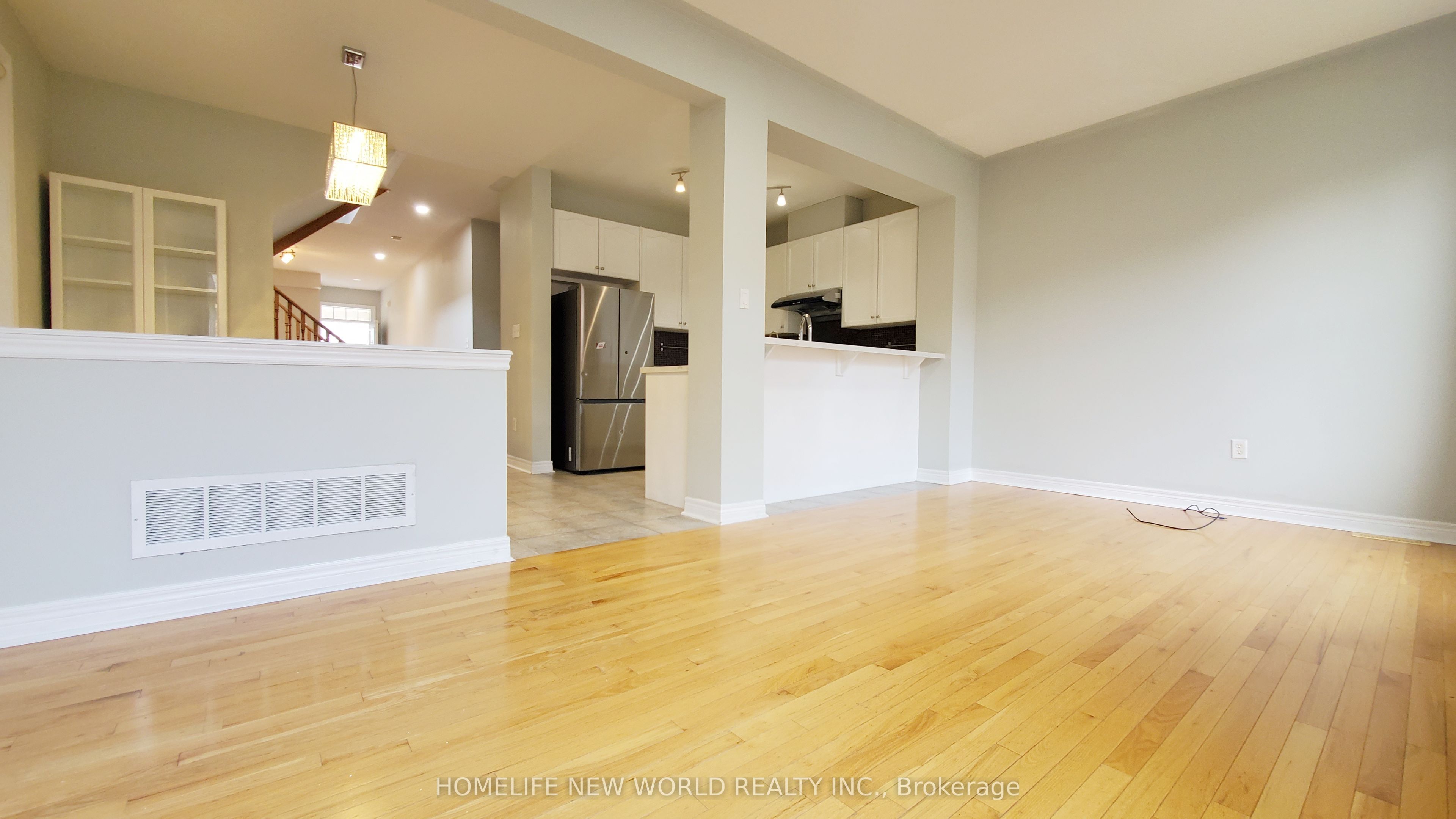 52 Mantle Avenue, Whitchurch-Stouffville, ON L4A 0M5 photo 5